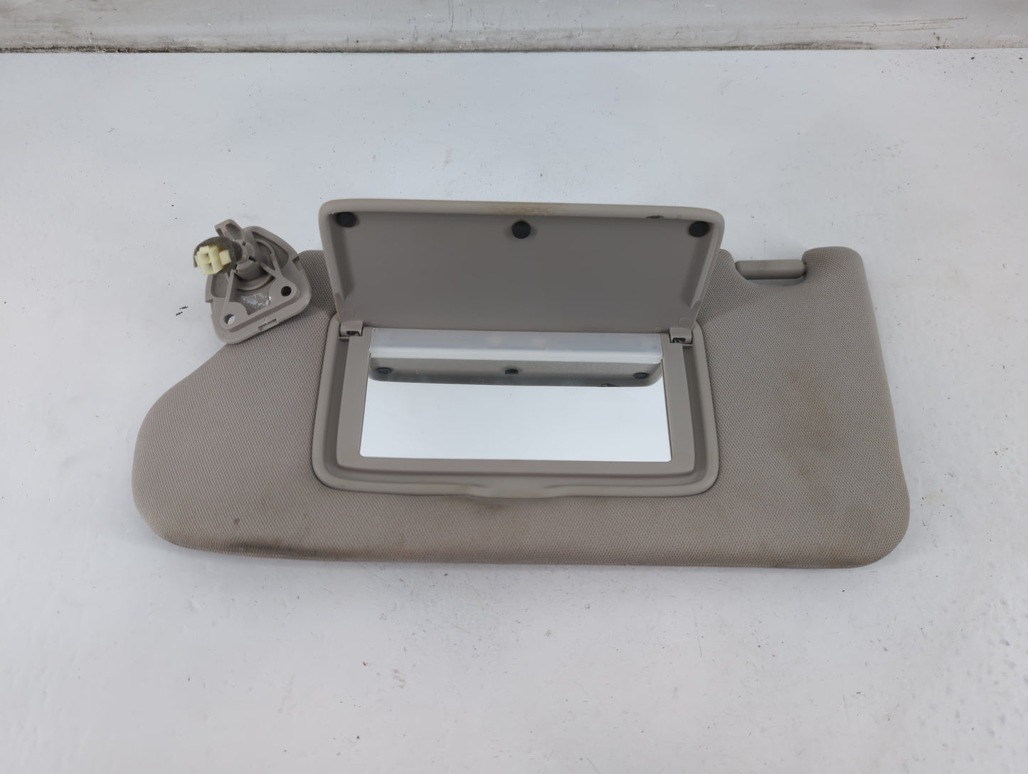 2013-2018 Nissan Altima Sun Visor Shade Replacement Driver Left Mirror Fits Fits 2013 2014 2015 2016 2017 2018 OEM Used Auto Parts - Oemusedautoparts1.com