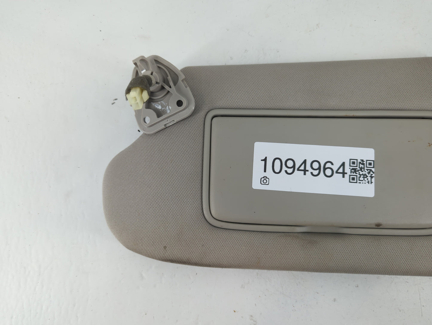 2013-2018 Nissan Altima Sun Visor Shade Replacement Driver Left Mirror Fits Fits 2013 2014 2015 2016 2017 2018 OEM Used Auto Parts - Oemusedautoparts1.com