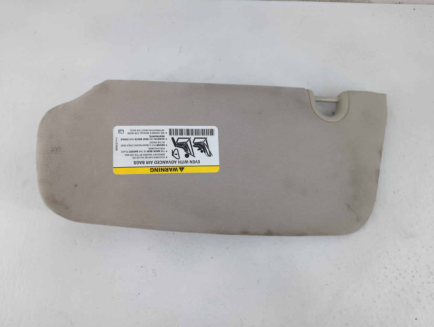 2010-2017 Jeep Patriot Sun Visor Shade Replacement Passenger Right Mirror Fits Fits 2010 2011 2012 2013 2014 2015 2016 2017 OEM Used Auto Parts - Oemusedautoparts1.com