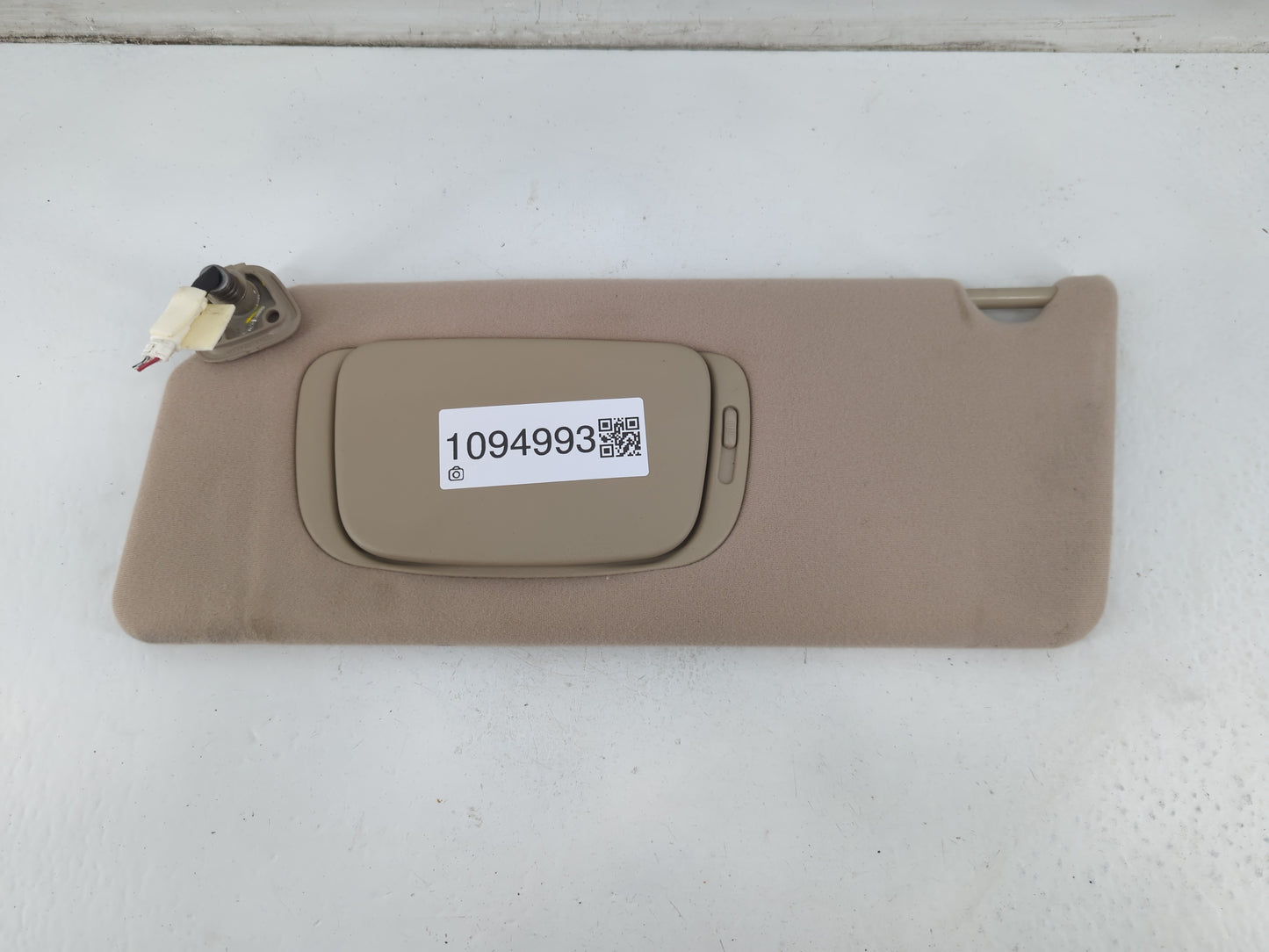 2002-2006 Toyota Camry Sun Visor Shade Replacement Driver Left Mirror Fits Fits 2002 2003 2004 2005 2006 OEM Used Auto Parts