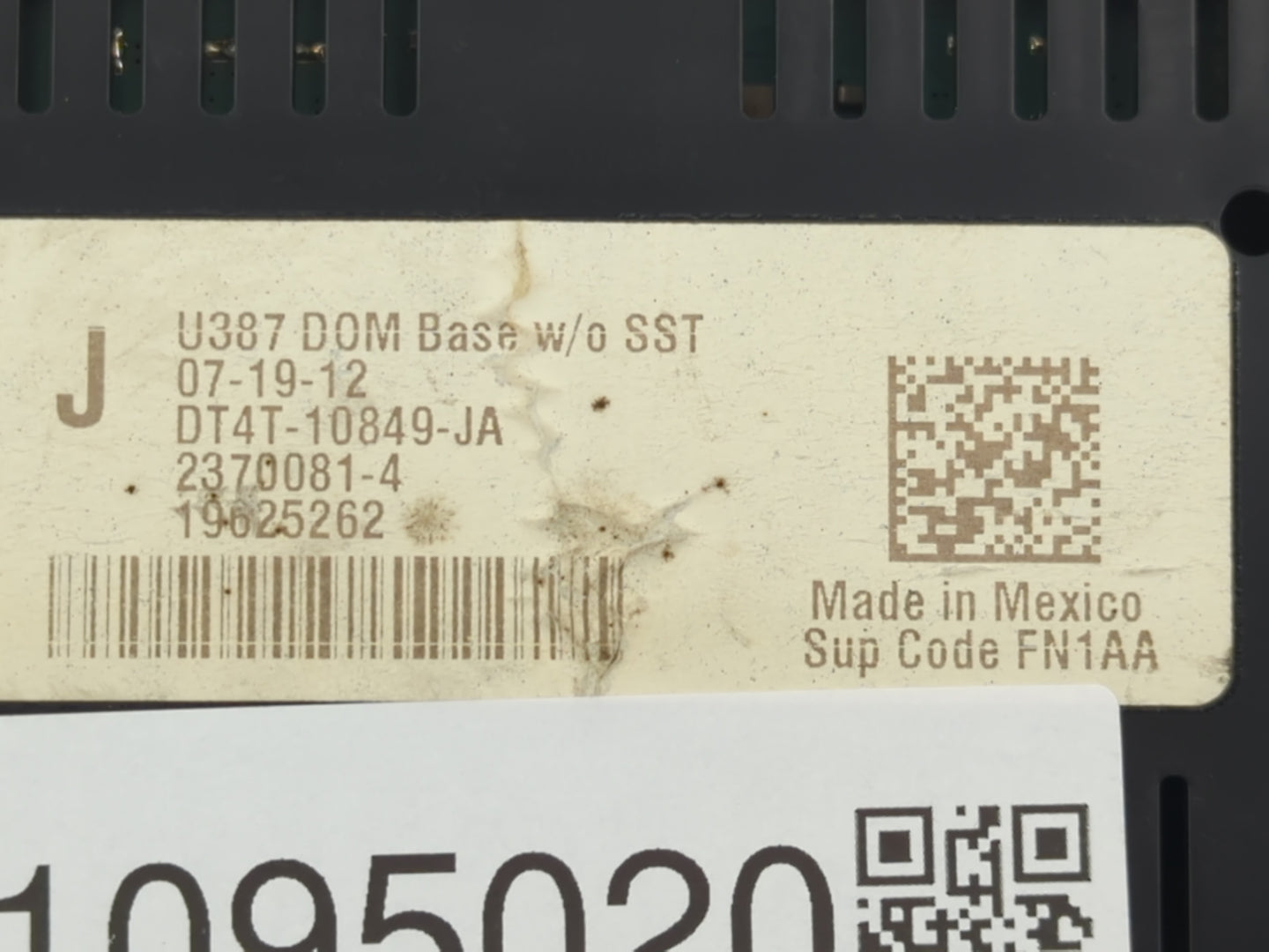 2013 Ford Edge Instrument Cluster Speedometer Gauges P/N:DT4T-10849-JA Fits OEM Used Auto Parts - Oemusedautoparts1.com