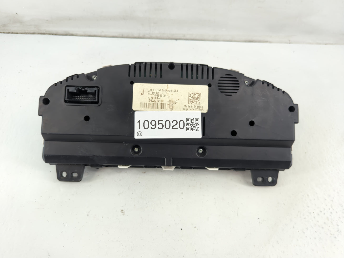 2013 Ford Edge Instrument Cluster Speedometer Gauges P/N:DT4T-10849-JA Fits OEM Used Auto Parts - Oemusedautoparts1.com