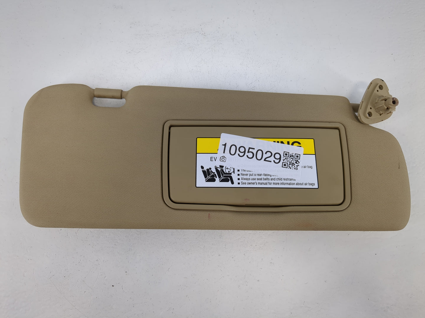 2007-2011 Honda Cr-V Sun Visor Shade Replacement Passenger Right Mirror Fits Fits 2007 2008 2009 2010 2011 OEM Used Auto Parts - Oemusedautoparts1.com
