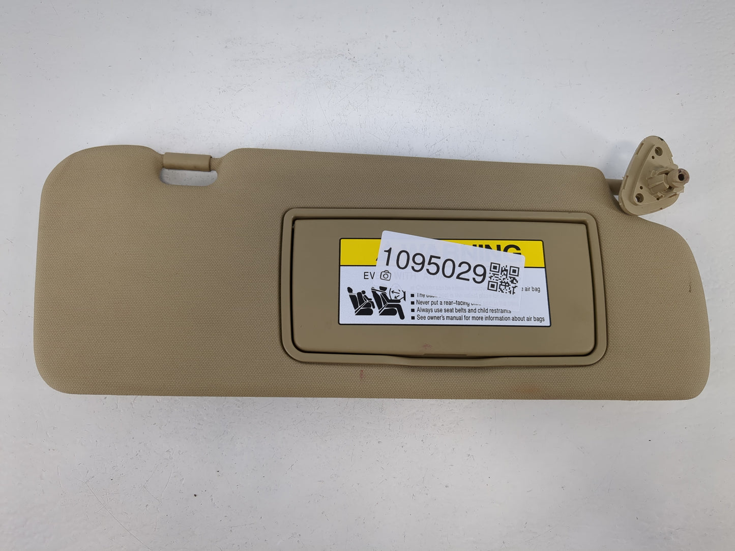 2007-2011 Honda Cr-V Sun Visor Shade Replacement Passenger Right Mirror Fits Fits 2007 2008 2009 2010 2011 OEM Used Auto Parts - Oemusedautoparts1.com