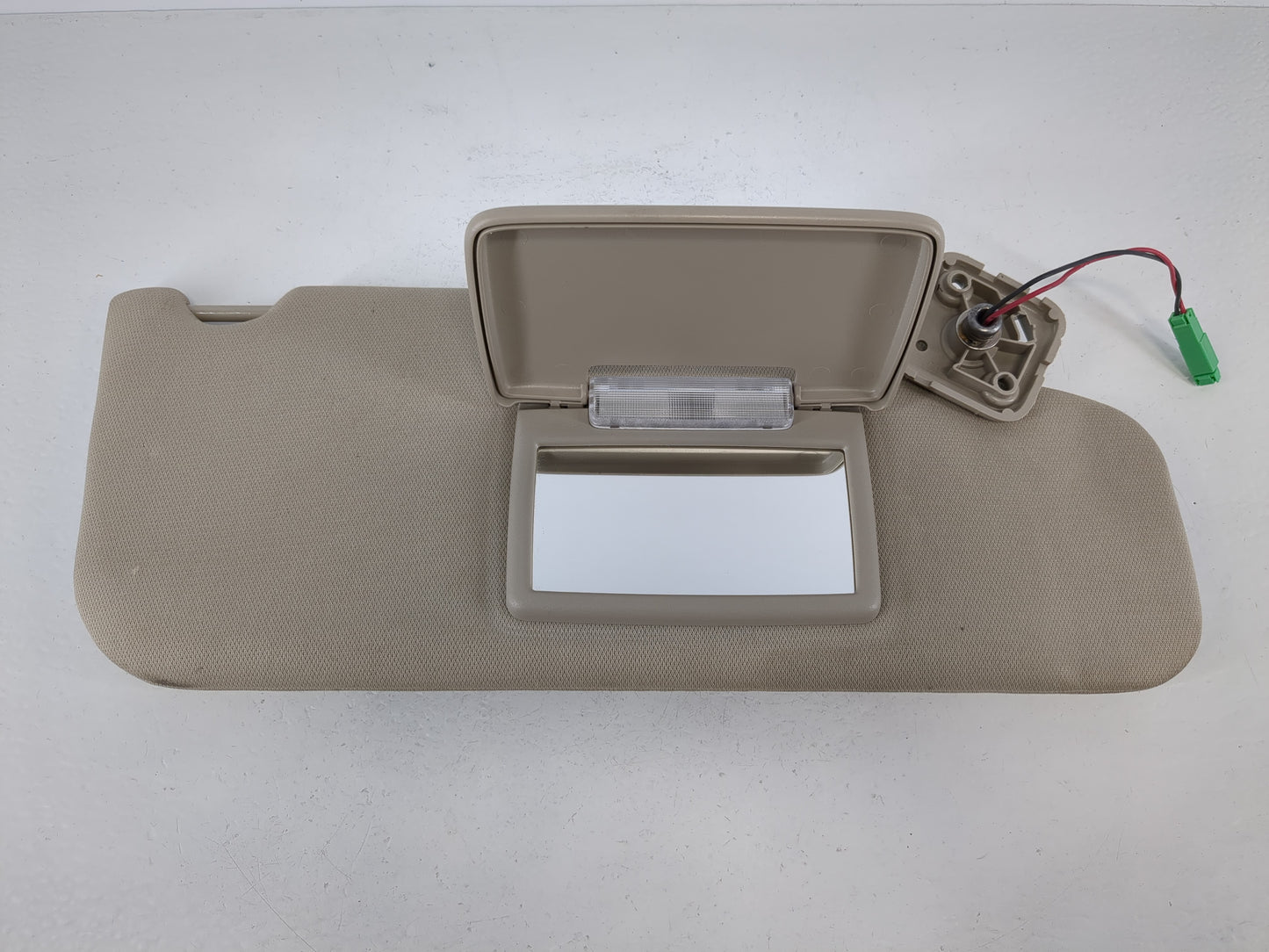 2011-2014 Ford Edge Sun Visor Shade Replacement Passenger Right Mirror Fits Fits 2011 2012 2013 2014 2015 OEM Used Auto Parts - Oemusedautoparts1.com