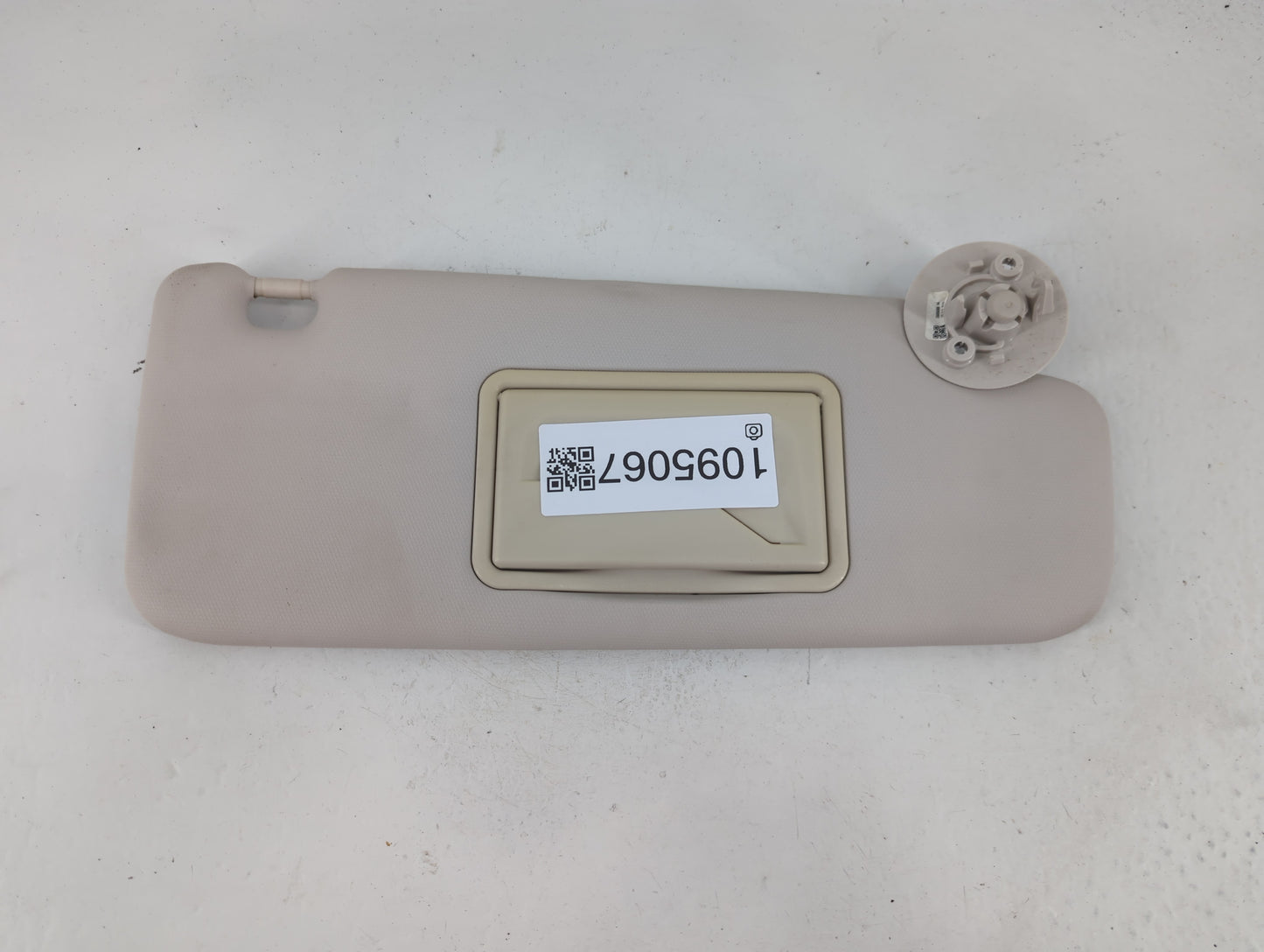 2017-2019 Chevrolet Cruze Sun Visor Shade Replacement Driver Left Mirror Fits Fits 2017 2018 2019 OEM Used Auto Parts