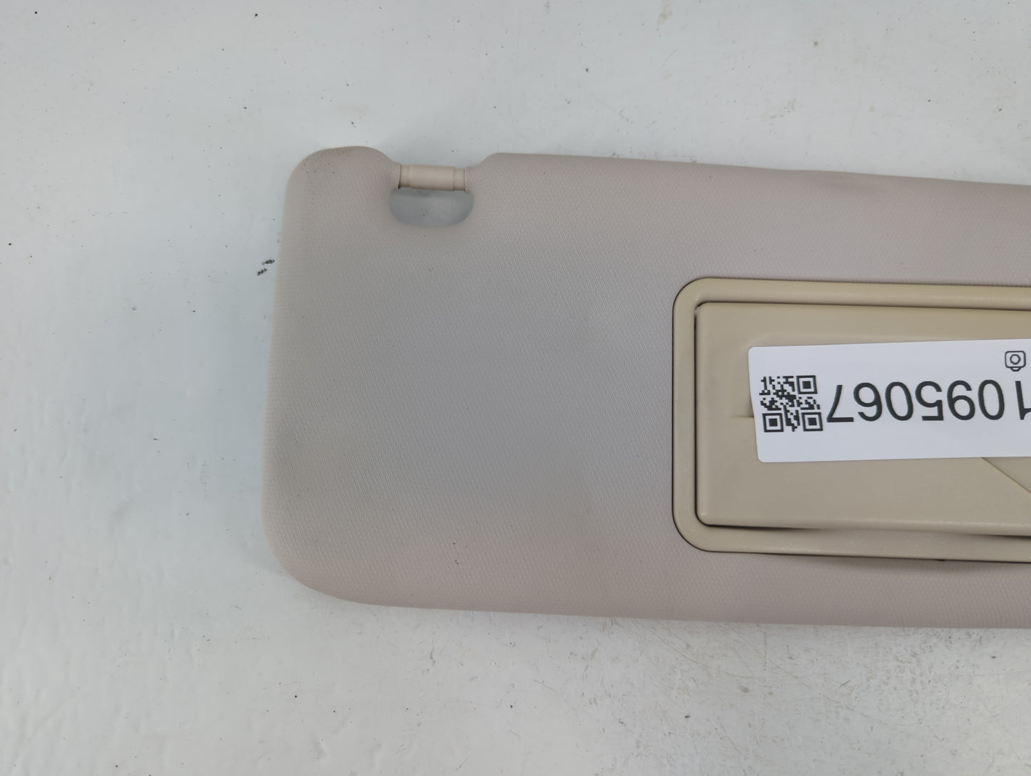 2017-2019 Chevrolet Cruze Sun Visor Shade Replacement Driver Left Mirror Fits Fits 2017 2018 2019 OEM Used Auto Parts