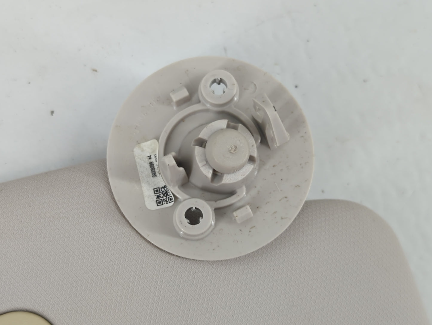 2017-2019 Chevrolet Cruze Sun Visor Shade Replacement Driver Left Mirror Fits Fits 2017 2018 2019 OEM Used Auto Parts