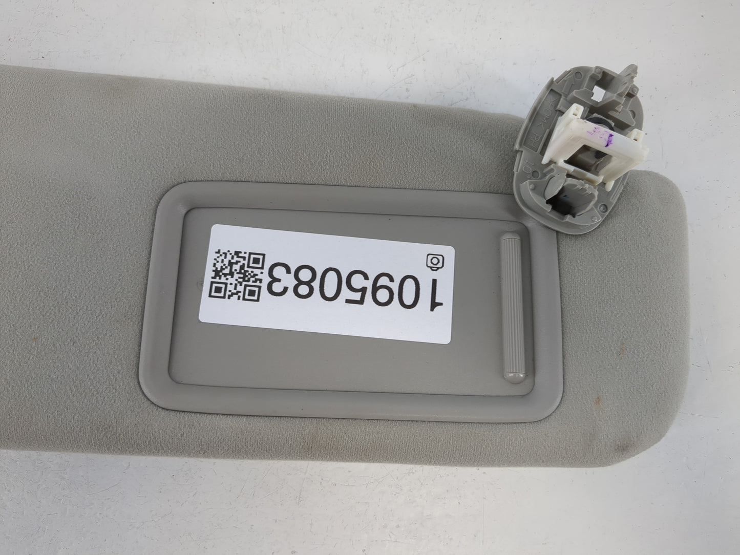 2012 Toyota Prius V Sun Visor Shade Replacement Passenger Right Mirror Fits OEM Used Auto Parts