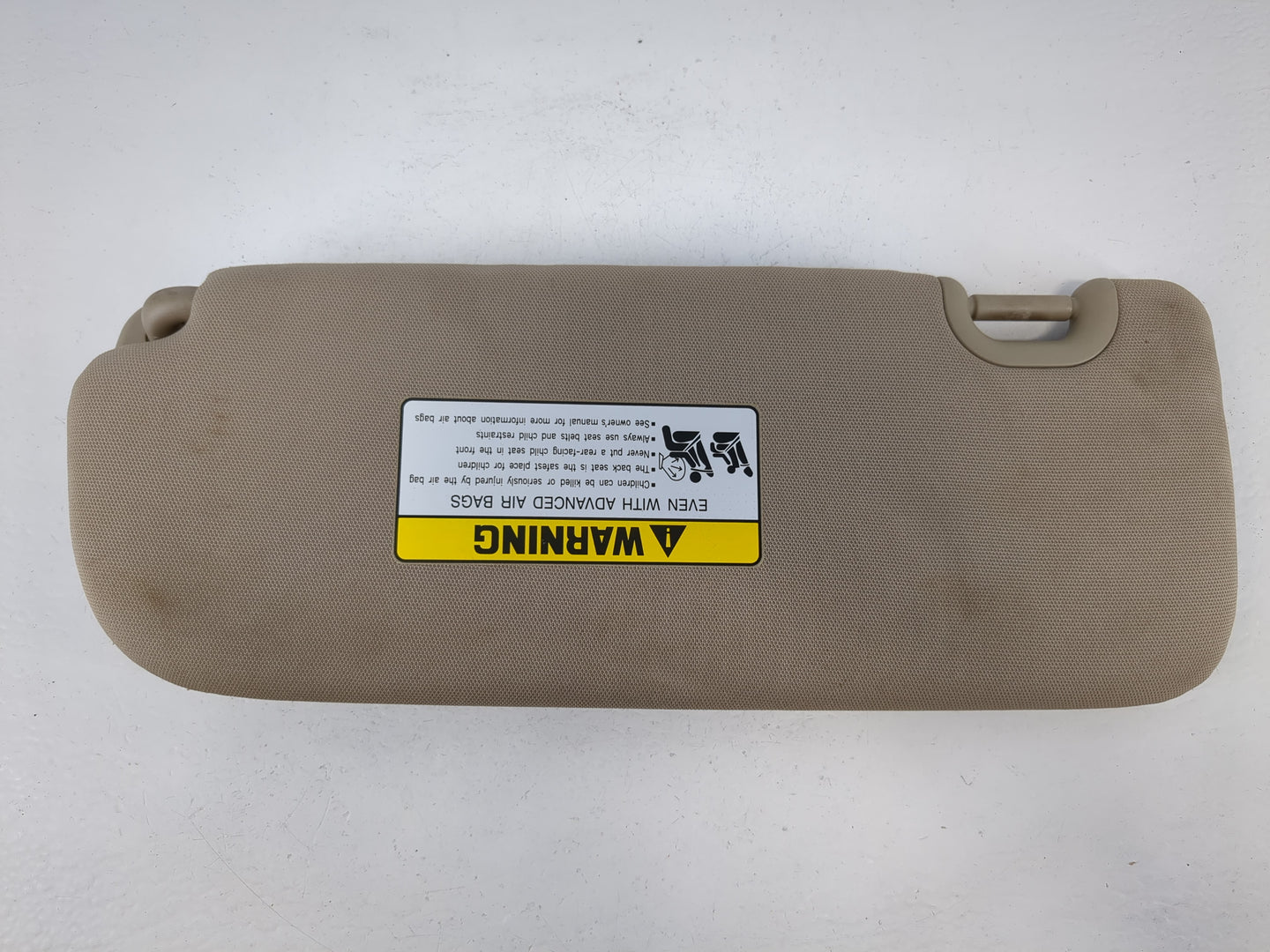2013-2019 Hyundai Santa Fe Sun Visor Shade Replacement Passenger Right Mirror Fits Fits 2013 2014 2015 2016 2017 2018 2019 OEM Used Auto Parts - Oemusedautoparts1.com