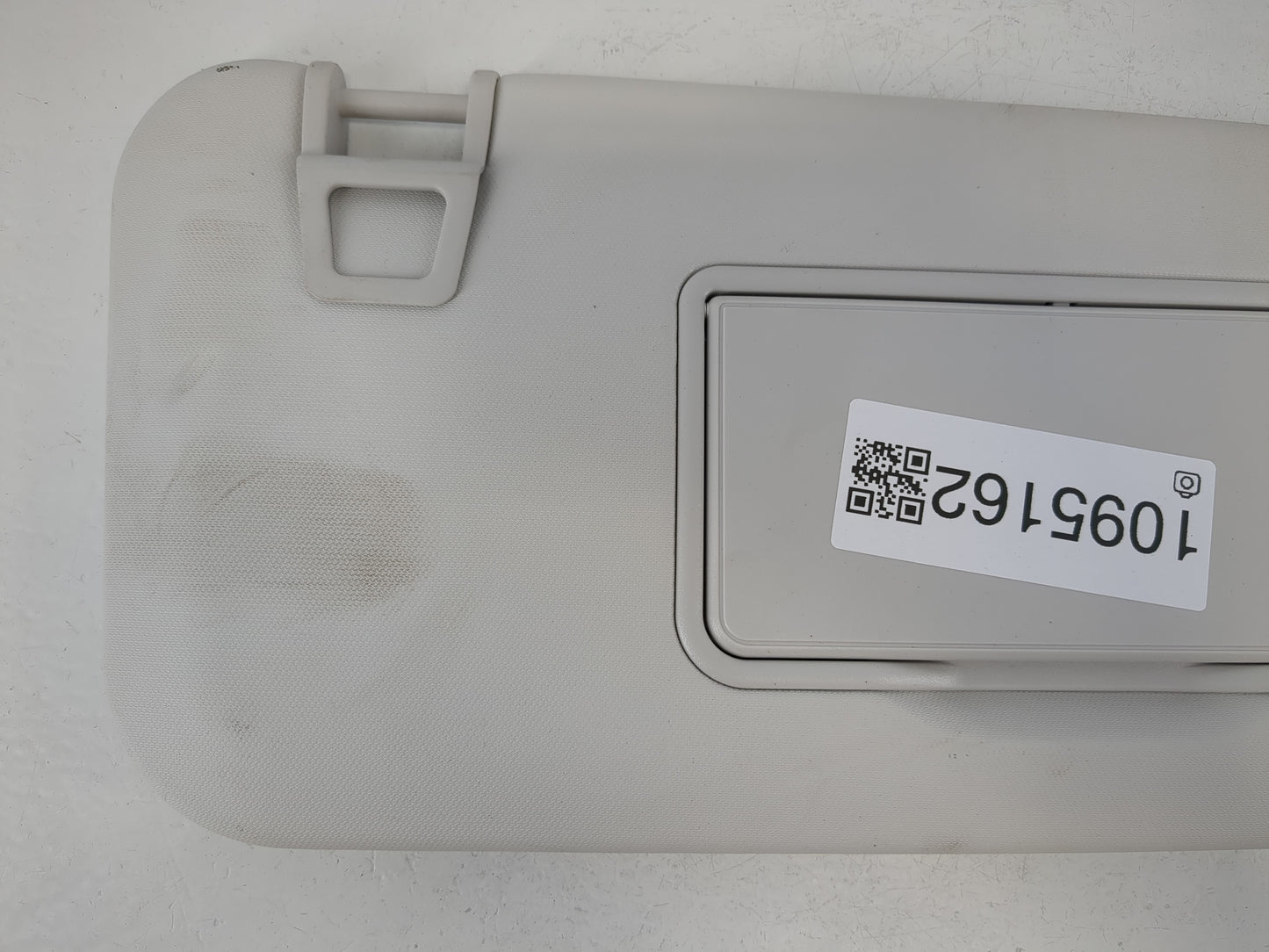 2021-2022 Ford Escape Sun Visor Shade Replacement Passenger Right Mirror Fits Fits 2021 2022 OEM Used Auto Parts