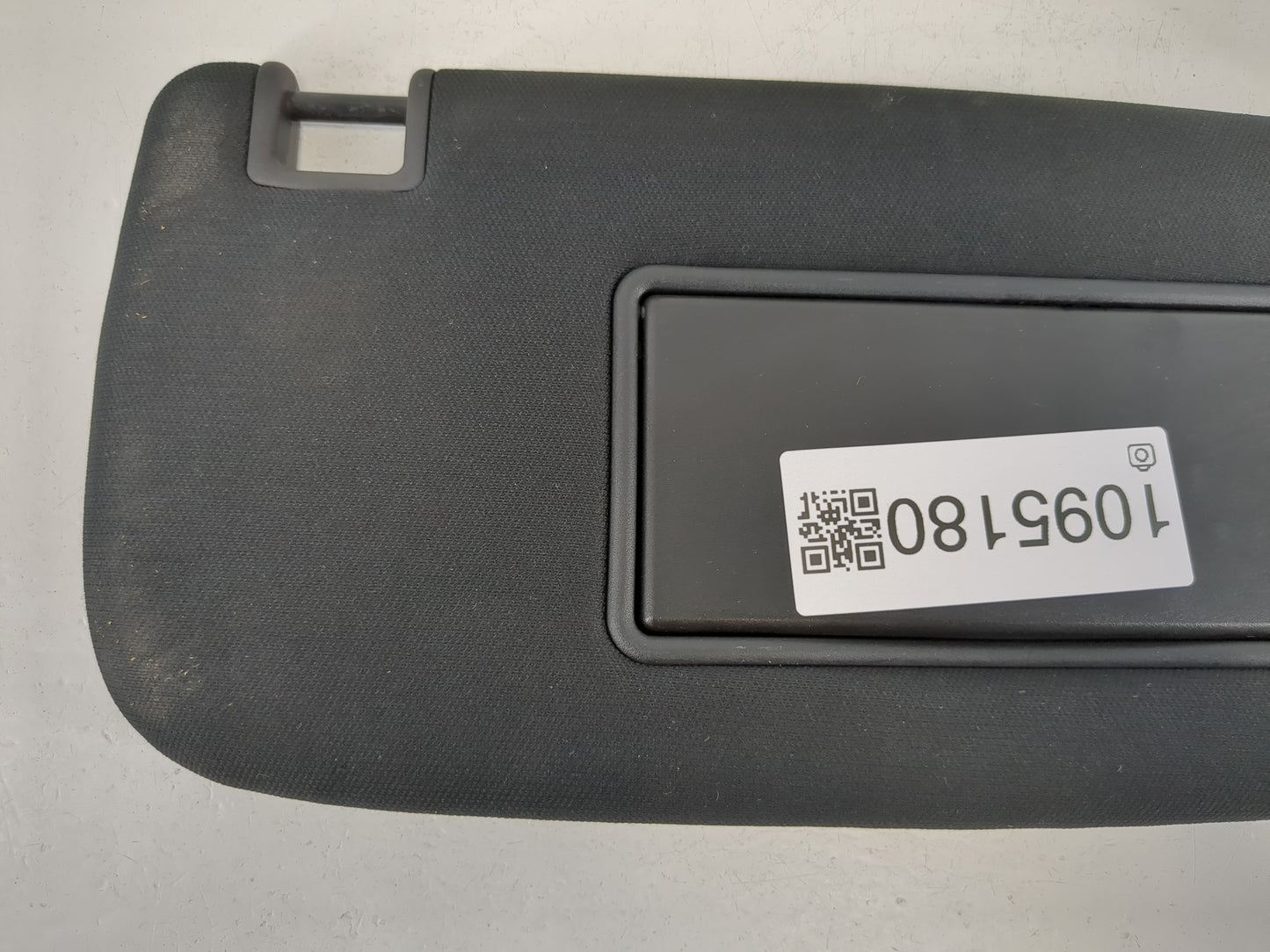 2014-2022 Jeep Grand Cherokee Sun Visor Shade Replacement Passenger Right Mirror Fits OEM Used Auto Parts