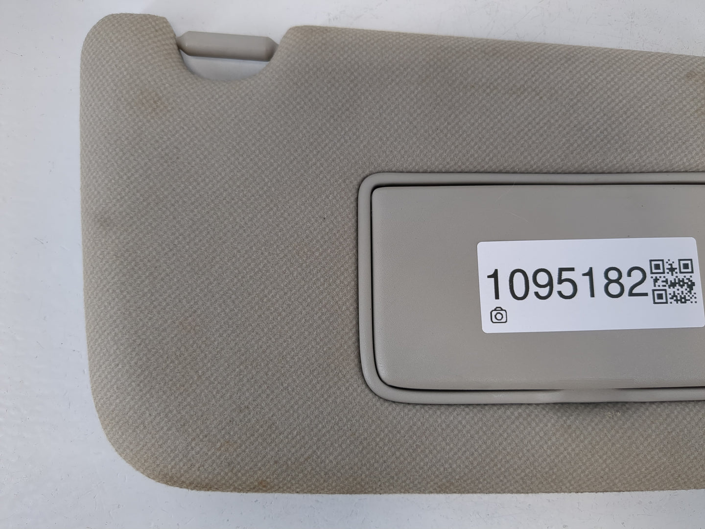 2013-2019 Nissan Sentra Sun Visor Shade Replacement Passenger Right Mirror Fits Fits 2012 2013 2014 2015 2016 2017 2018 2019 OEM Used Auto Parts - Oemusedautoparts1.com