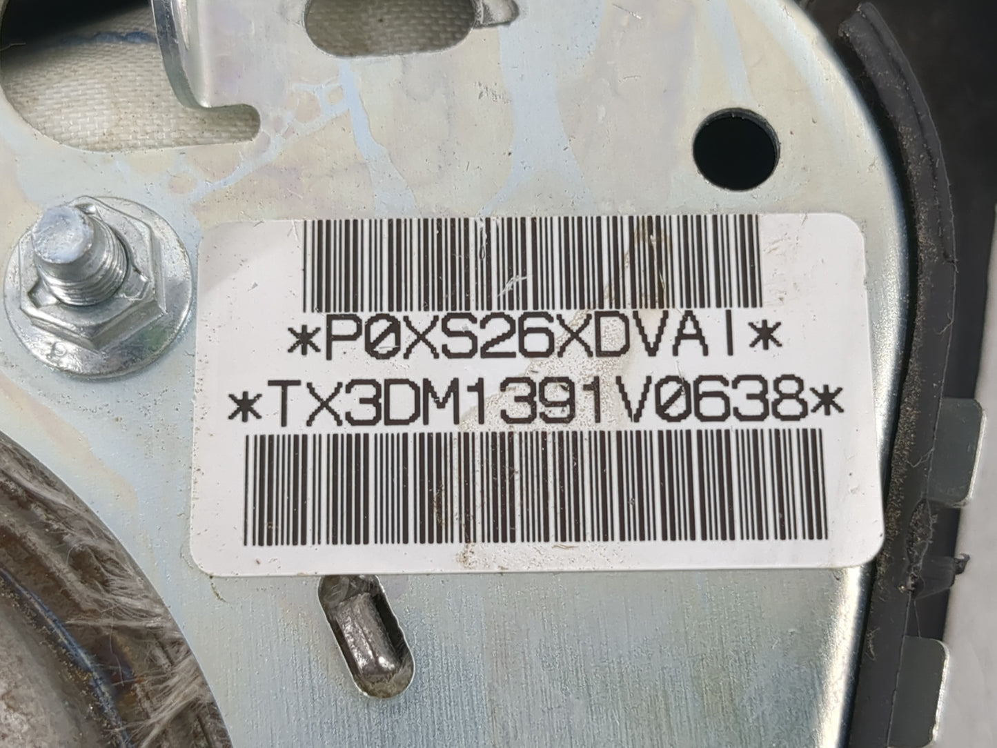2010-2012 Dodge Caliber Air Bag Driver Left Steering Wheel Mounted P/N:P0X26XDVA1 Fits Fits 2010 2011 2012 OEM Used Auto Parts - Oemusedautoparts1.com