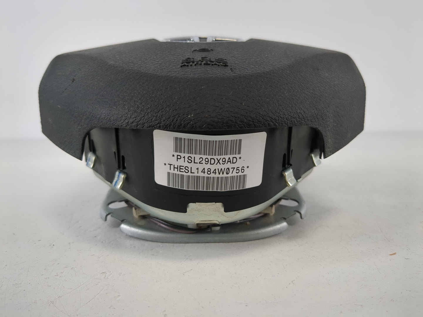 2013-2019 Dodge Journey Air Bag Driver Left Steering Wheel Mounted Fits Fits 2013 2014 2015 2016 2017 2018 2019 OEM Used Auto Parts - Oemusedautoparts1.com