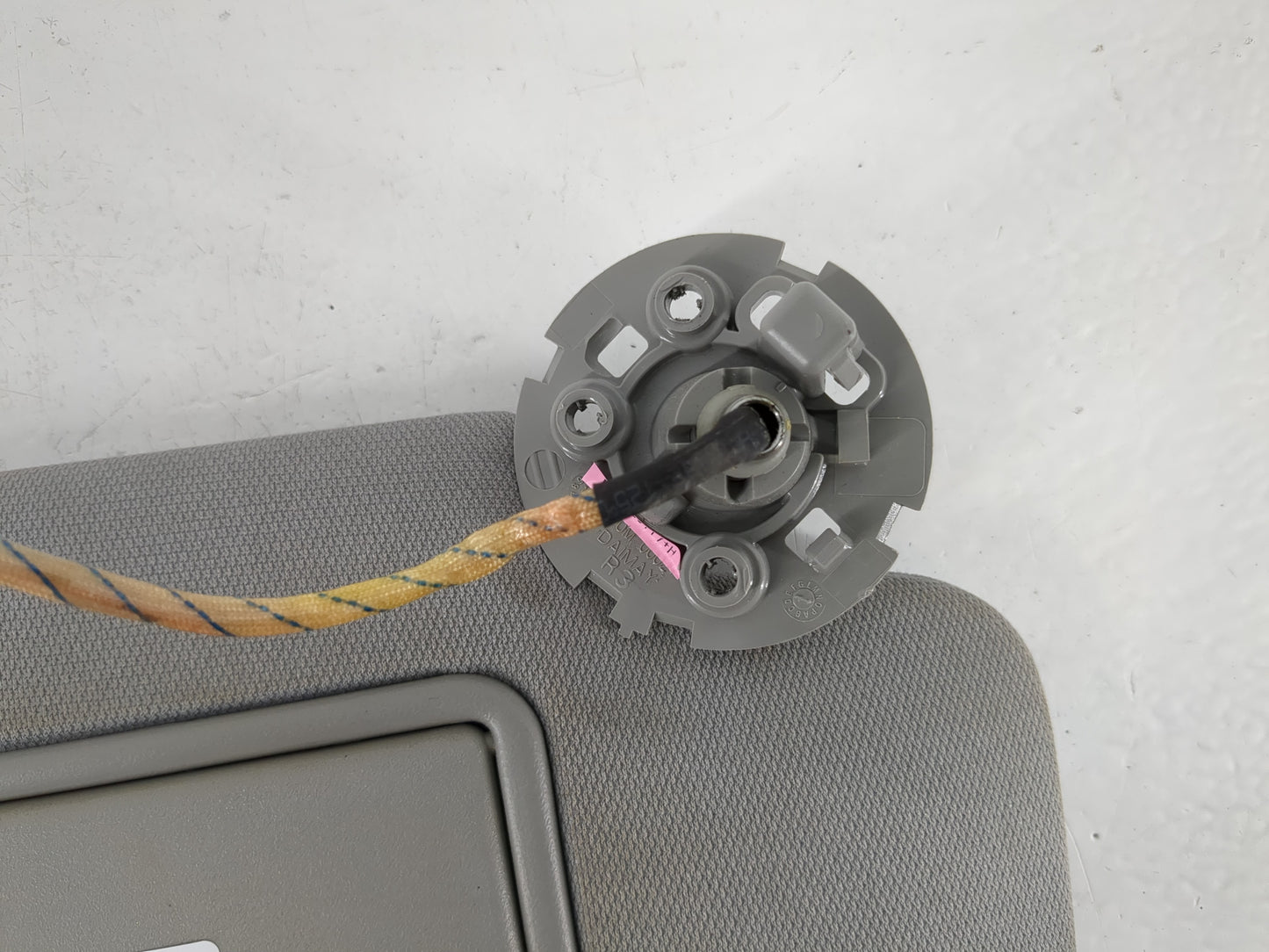 2016-2021 Chevrolet Malibu Sun Visor Shade Replacement Driver Left Mirror Fits Fits 2016 2017 2018 2019 2020 2021 OEM Used Auto Parts