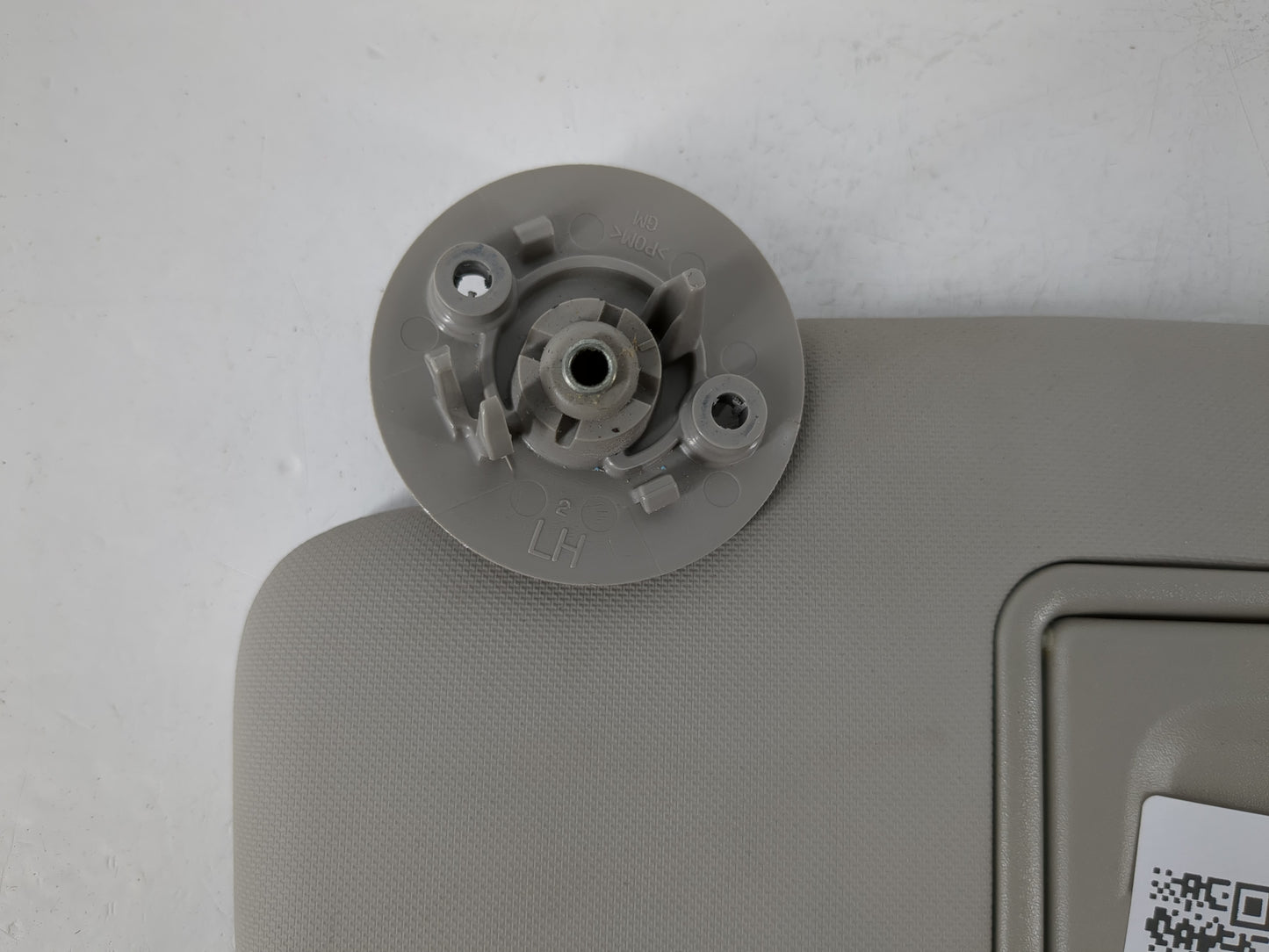 2012-2019 Chevrolet Sonic Sun Visor Shade Replacement Driver Left Mirror Fits Fits 2012 2013 2014 2015 2016 2017 2018 2019 OEM Used Auto Parts