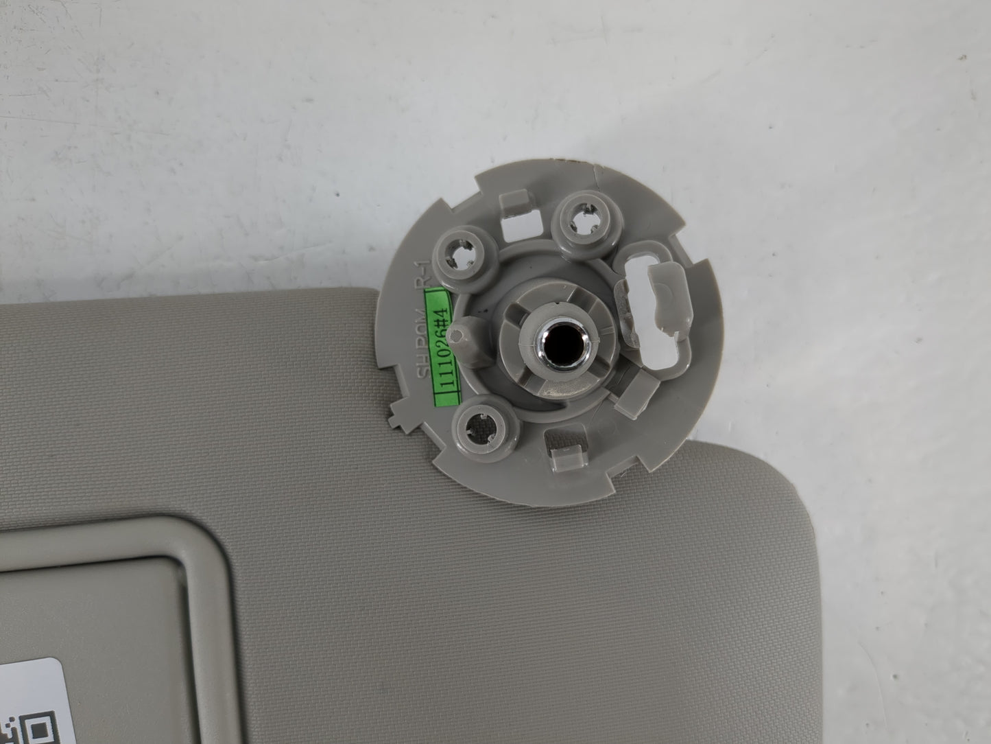 2011-2016 Chevrolet Cruze Sun Visor Shade Replacement Passenger Right Mirror Fits Fits 2011 2012 2013 2014 2015 2016 OEM Used Auto Parts