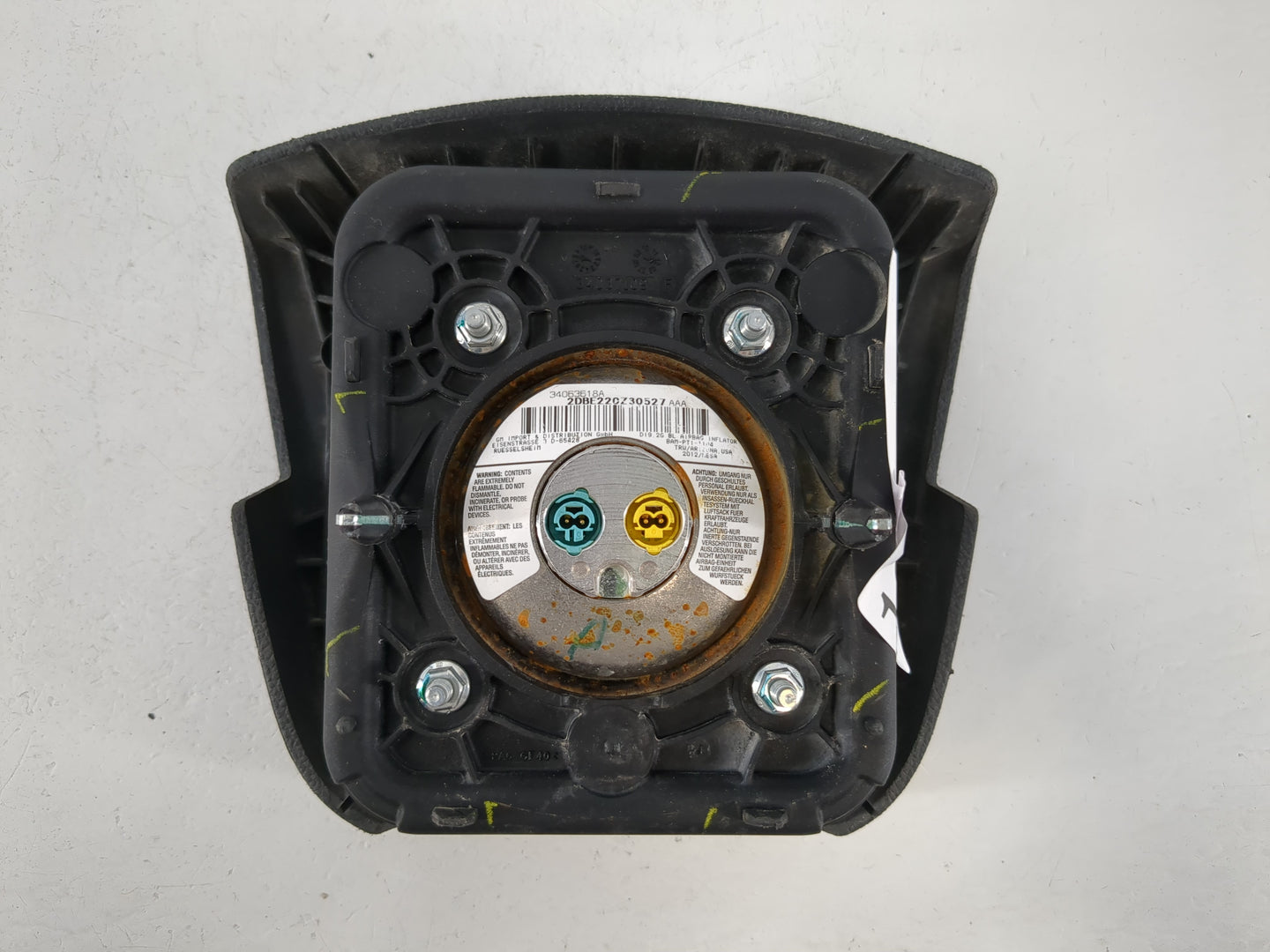 2011-2012 Cadillac Srx Air Bag Driver Left Steering Wheel Mounted P/N:22798807 Fits Fits 2011 2012 OEM Used Auto Parts - Oemusedautoparts1.com