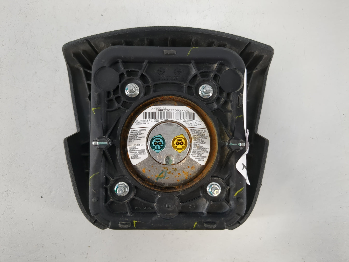 2011-2012 Cadillac Srx Air Bag Driver Left Steering Wheel Mounted P/N:22798807 Fits Fits 2011 2012 OEM Used Auto Parts - Oemusedautoparts1.com
