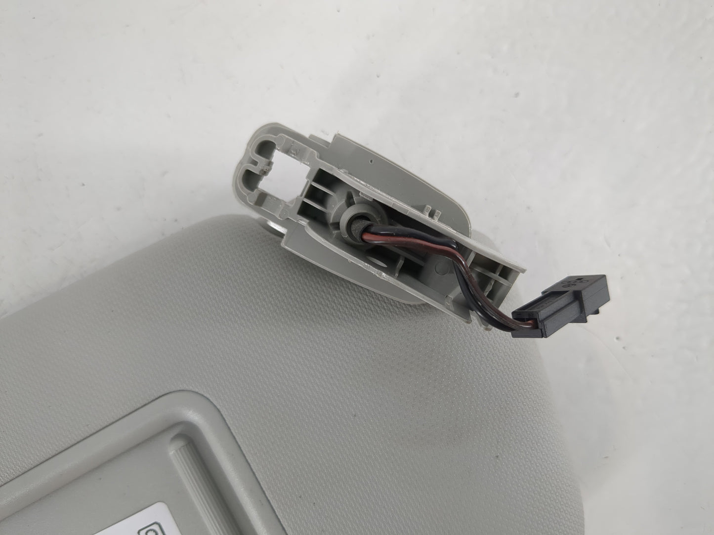 2013-2016 Audi A4 Sun Visor Shade Replacement Passenger Right Mirror Fits Fits 2013 2014 2015 2016 OEM Used Auto Parts - Oemusedautoparts1.com