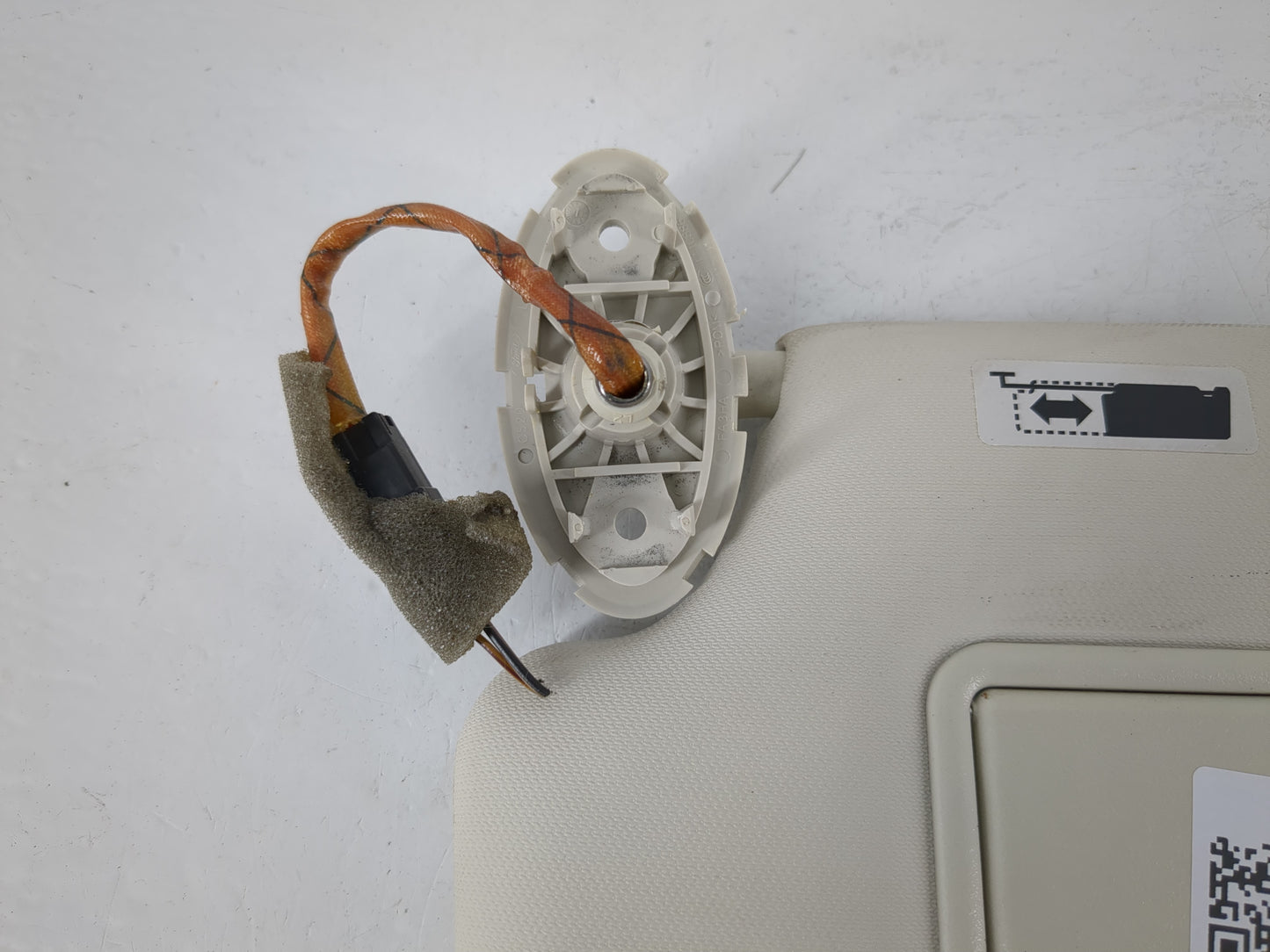 2013-2019 Ford Escape Sun Visor Shade Replacement Driver Left Mirror Fits Fits 2013 2014 2015 2016 2017 2018 2019 OEM Used Auto Parts