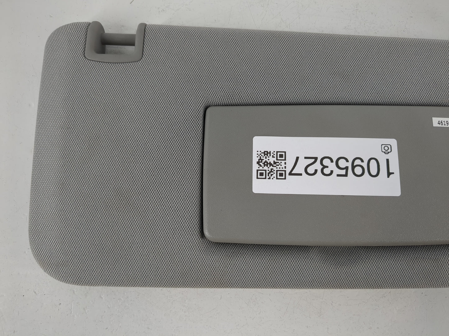 2017-2021 Chevrolet Trax Sun Visor Shade Replacement Passenger Right Mirror Fits Fits 2017 2018 2019 2020 2021 OEM Used Auto Parts