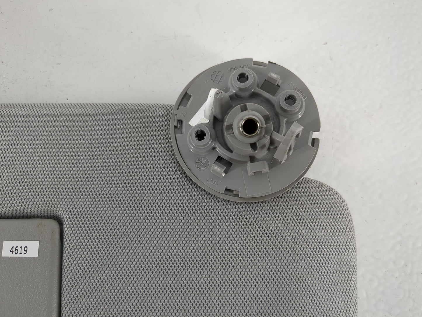 2017-2021 Chevrolet Trax Sun Visor Shade Replacement Passenger Right Mirror Fits Fits 2017 2018 2019 2020 2021 OEM Used Auto Parts