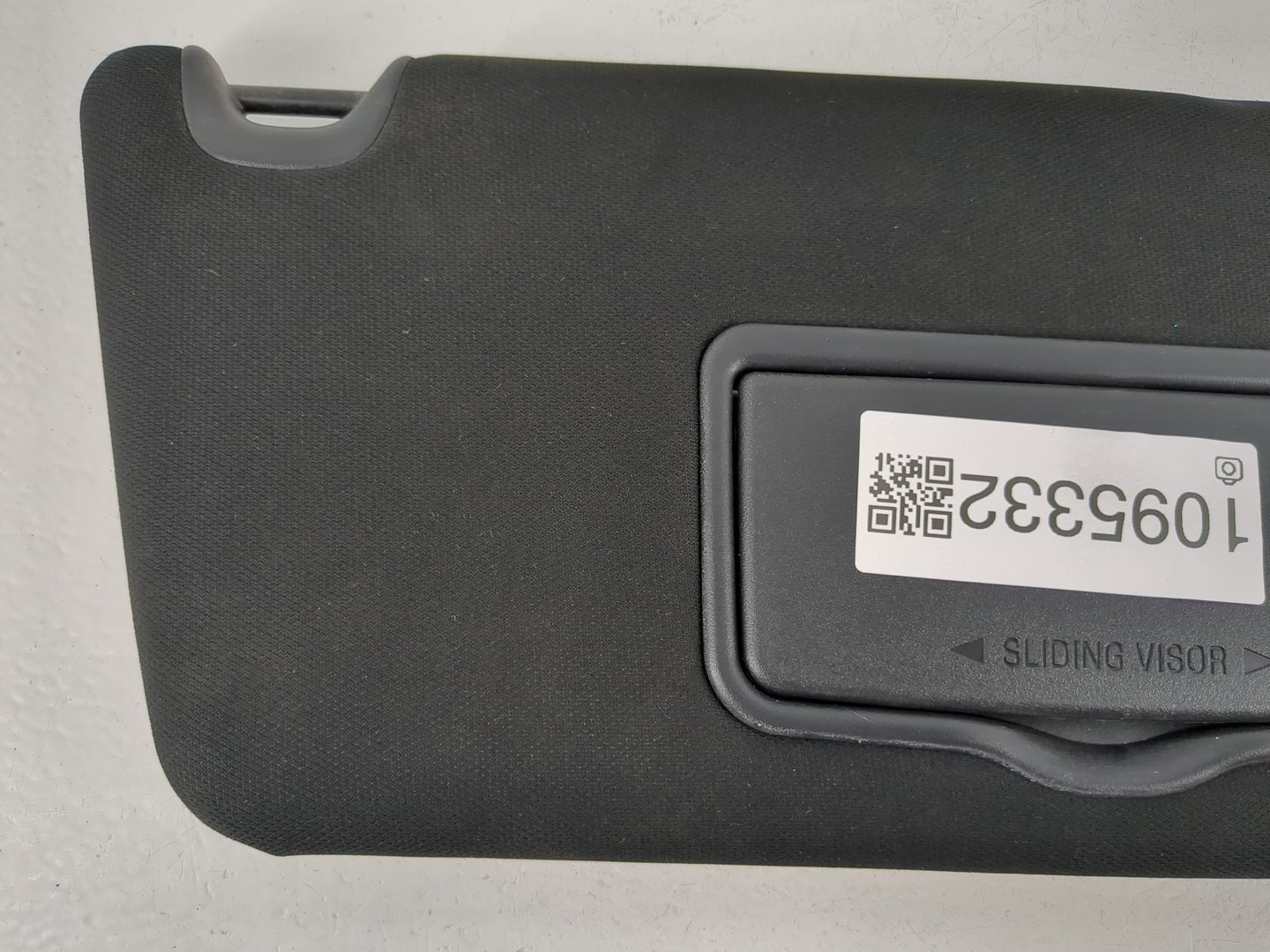 2017 Ford Explorer Sun Visor Shade Replacement Passenger Right Mirror Fits OEM Used Auto Parts - Oemusedautoparts1.com