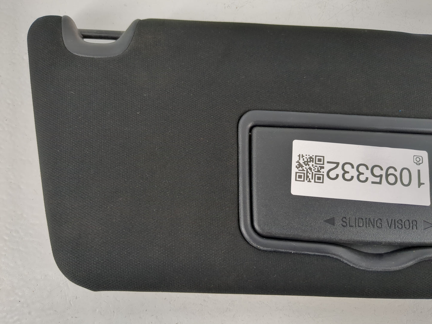 2017 Ford Explorer Sun Visor Shade Replacement Passenger Right Mirror Fits OEM Used Auto Parts - Oemusedautoparts1.com