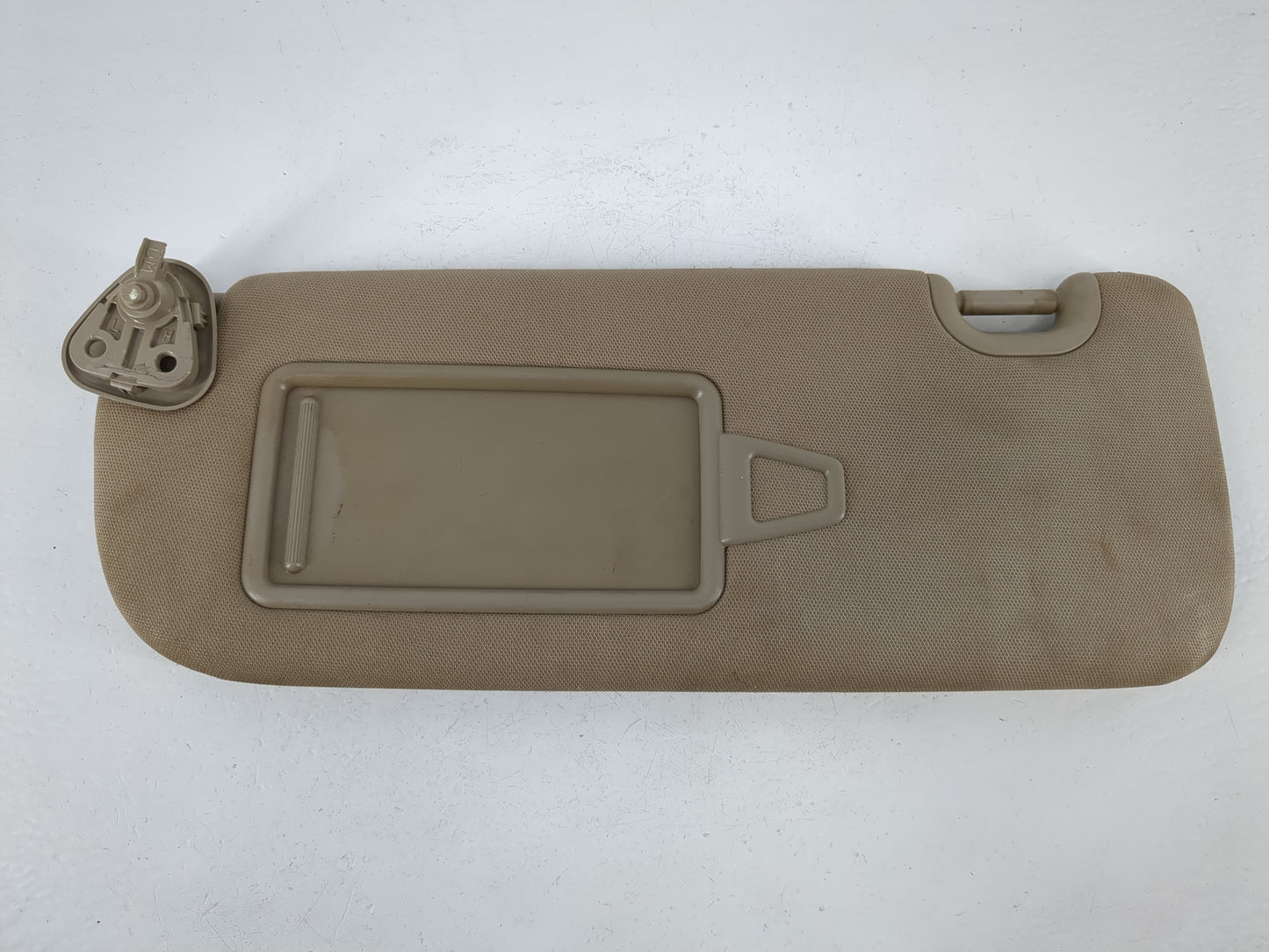 2013-2019 Hyundai Santa Fe Sun Visor Shade Replacement Driver Left Mirror Fits Fits 2013 2014 2015 2016 2017 2018 2019 OEM Used Auto Parts - Oemusedautoparts1.com