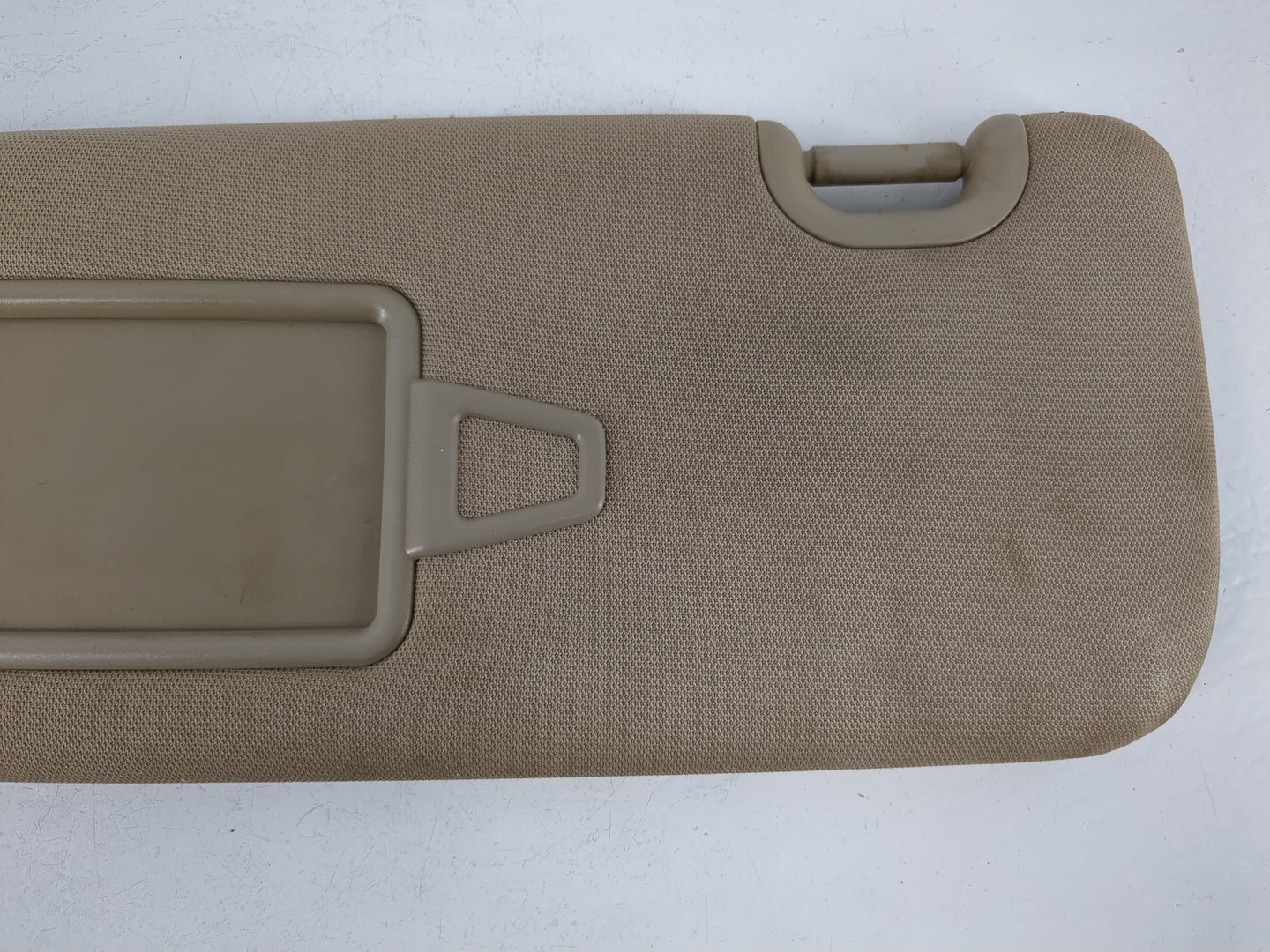 2013-2019 Hyundai Santa Fe Sun Visor Shade Replacement Driver Left Mirror Fits Fits 2013 2014 2015 2016 2017 2018 2019 OEM Used Auto Parts - Oemusedautoparts1.com