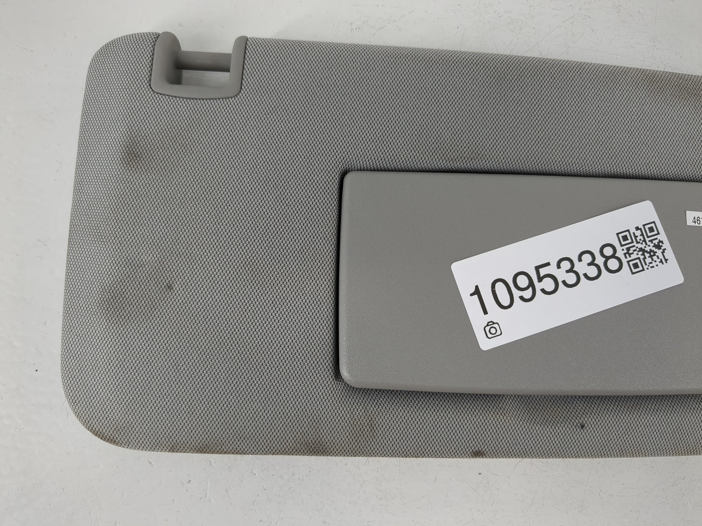 2017-2021 Chevrolet Trax Sun Visor Shade Replacement Passenger Right Mirror Fits Fits 2017 2018 2019 2020 2021 OEM Used Auto Parts