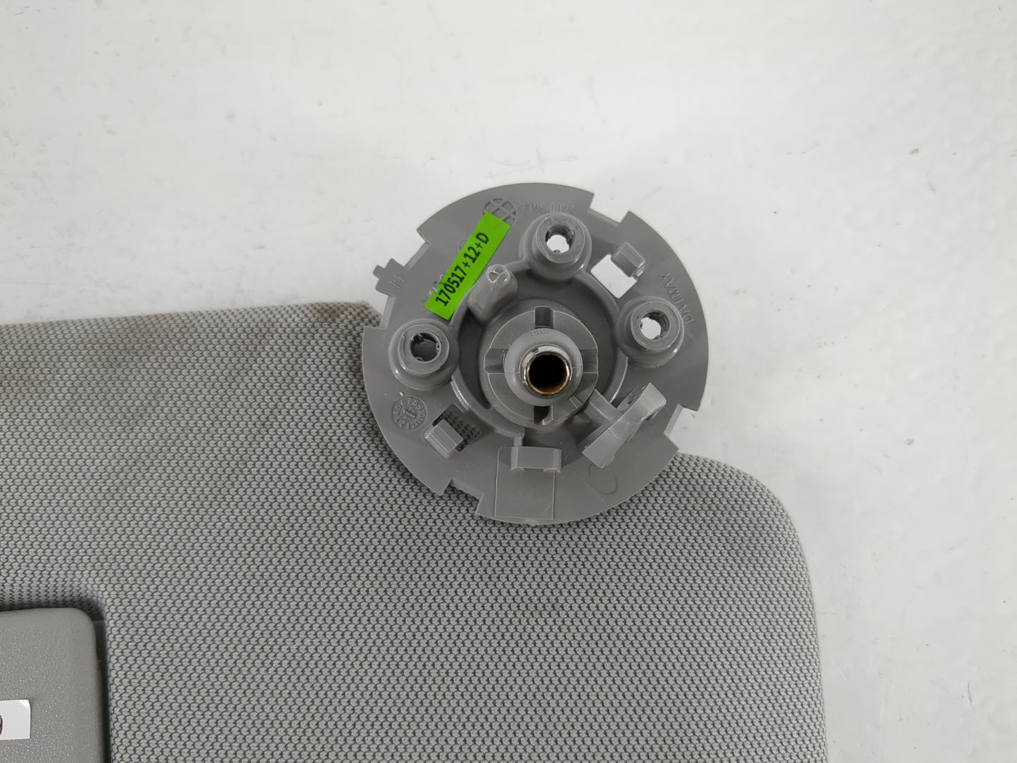 2017-2021 Chevrolet Trax Sun Visor Shade Replacement Passenger Right Mirror Fits Fits 2017 2018 2019 2020 2021 OEM Used Auto Parts