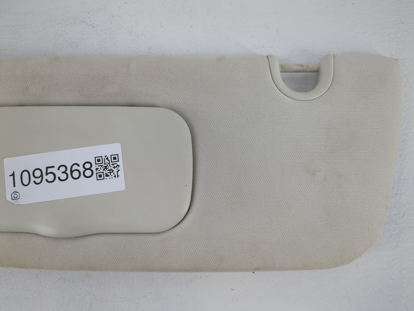 2008-2010 Chrysler Town & Country Sun Visor Shade Replacement Driver Left Mirror Fits Fits 2008 2009 2010 OEM Used Auto Parts