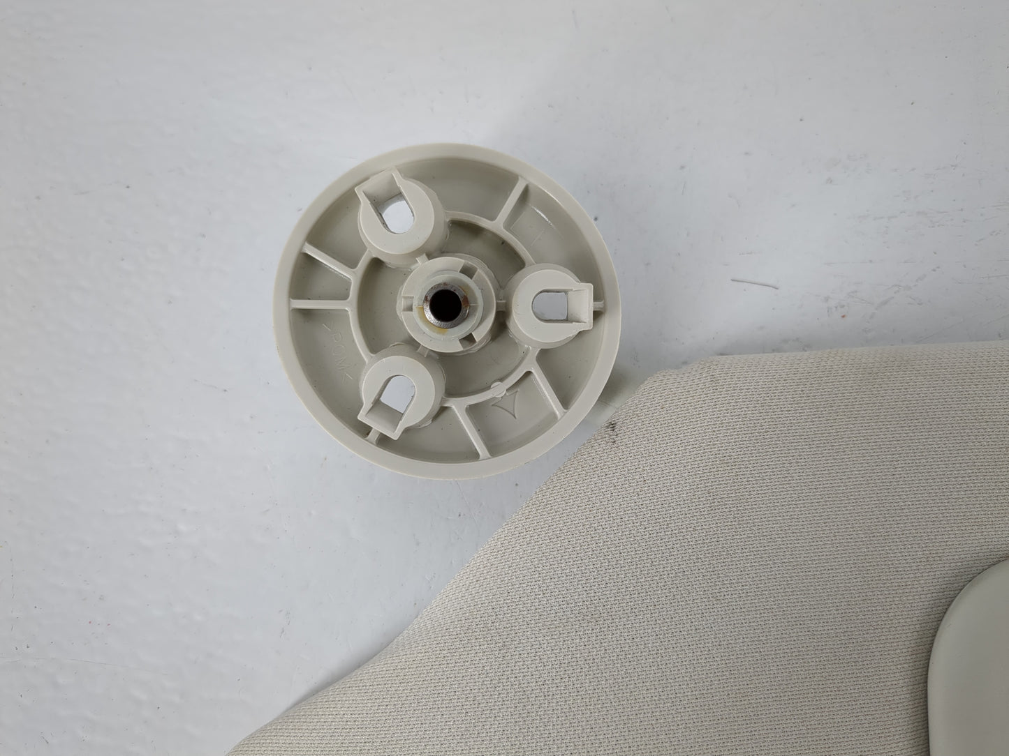 2008-2010 Chrysler Town & Country Sun Visor Shade Replacement Driver Left Mirror Fits Fits 2008 2009 2010 OEM Used Auto Parts