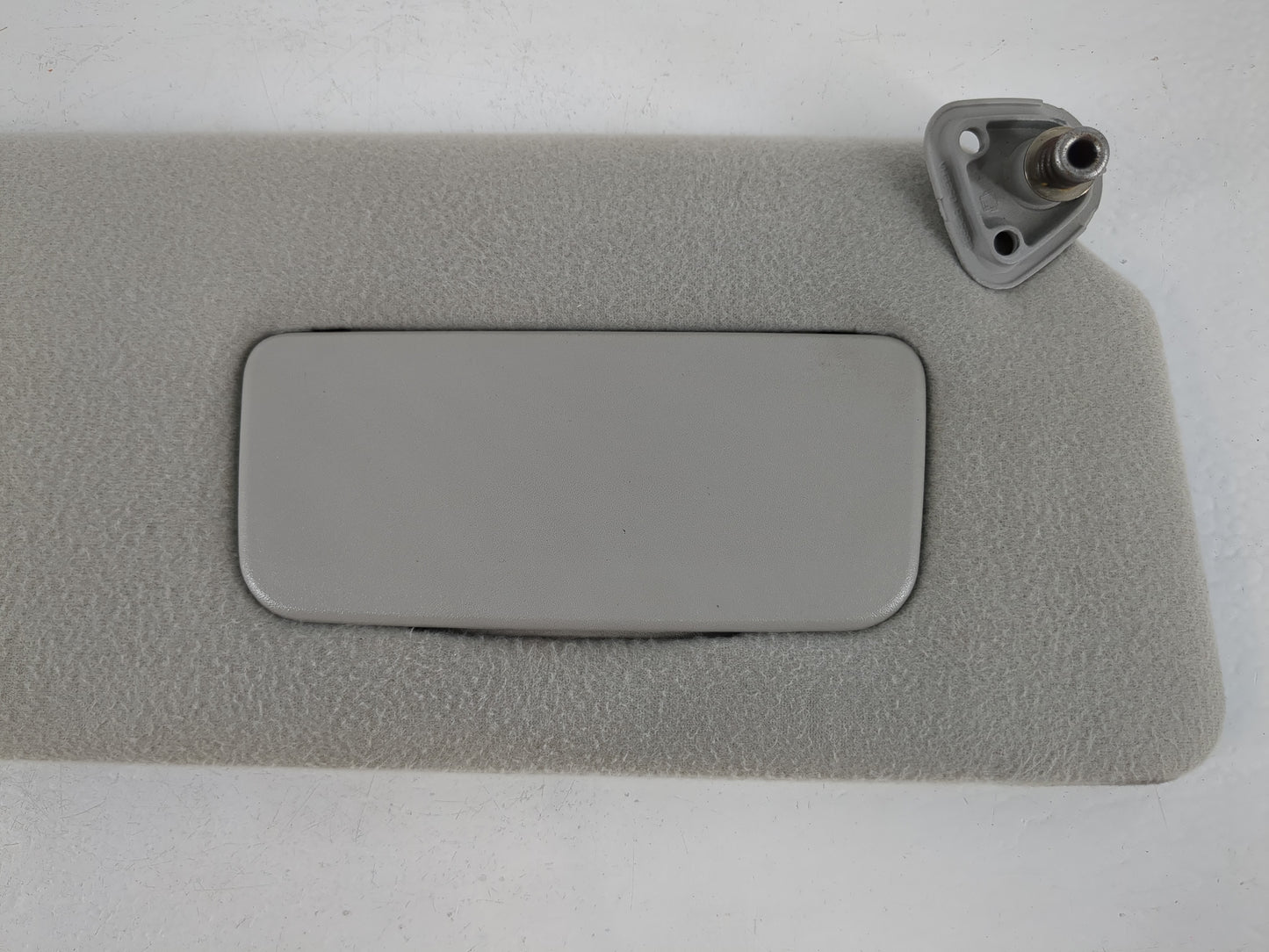 2002-2006 Toyota Camry Sun Visor Shade Replacement Passenger Right Mirror Fits Fits 2002 2003 2004 2005 2006 OEM Used Auto Parts