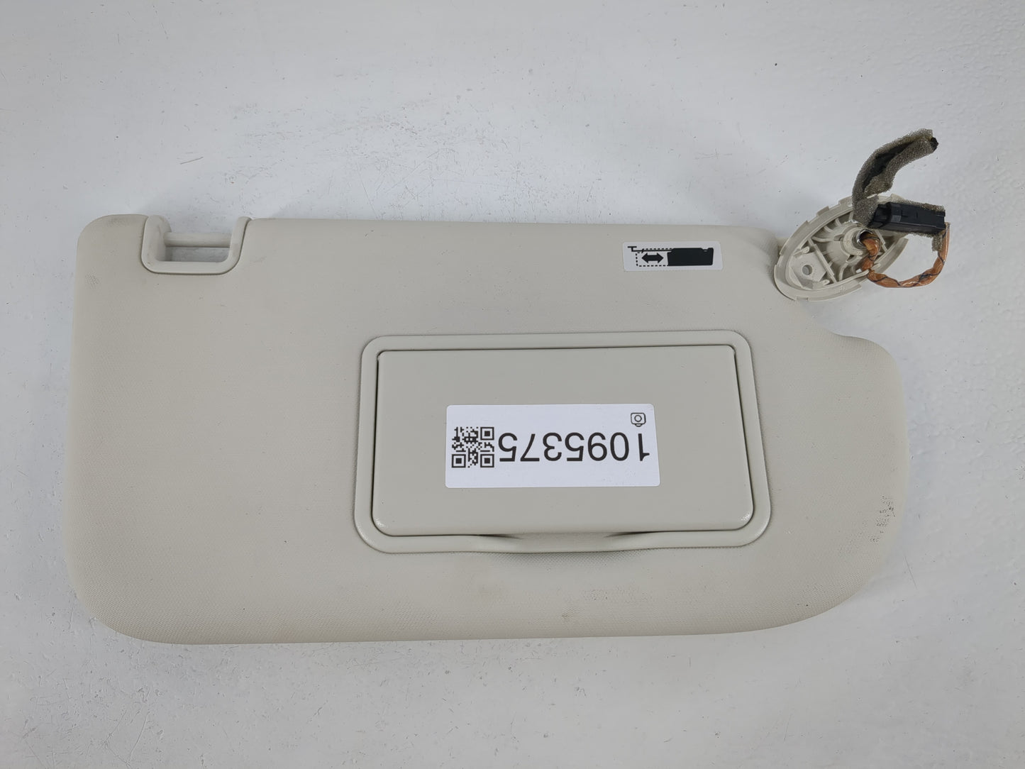 2013-2019 Ford Escape Sun Visor Shade Replacement Passenger Right Mirror Fits Fits 2013 2014 2015 2016 2017 2018 2019 OEM Used Auto Parts