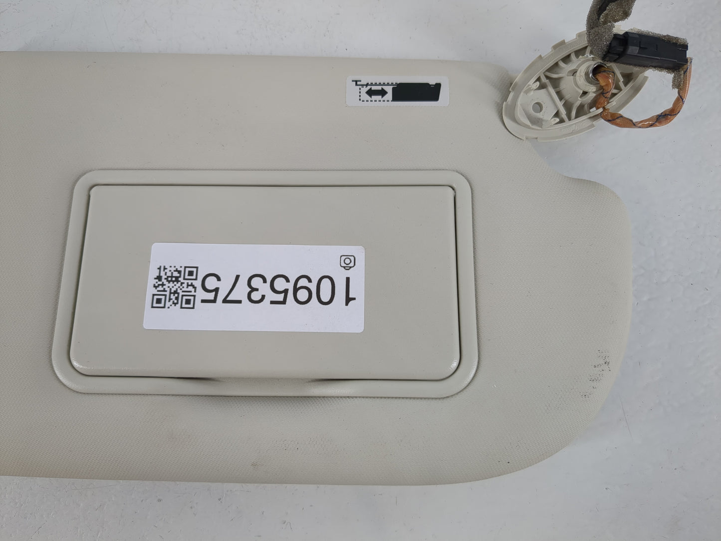 2013-2019 Ford Escape Sun Visor Shade Replacement Passenger Right Mirror Fits Fits 2013 2014 2015 2016 2017 2018 2019 OEM Used Auto Parts