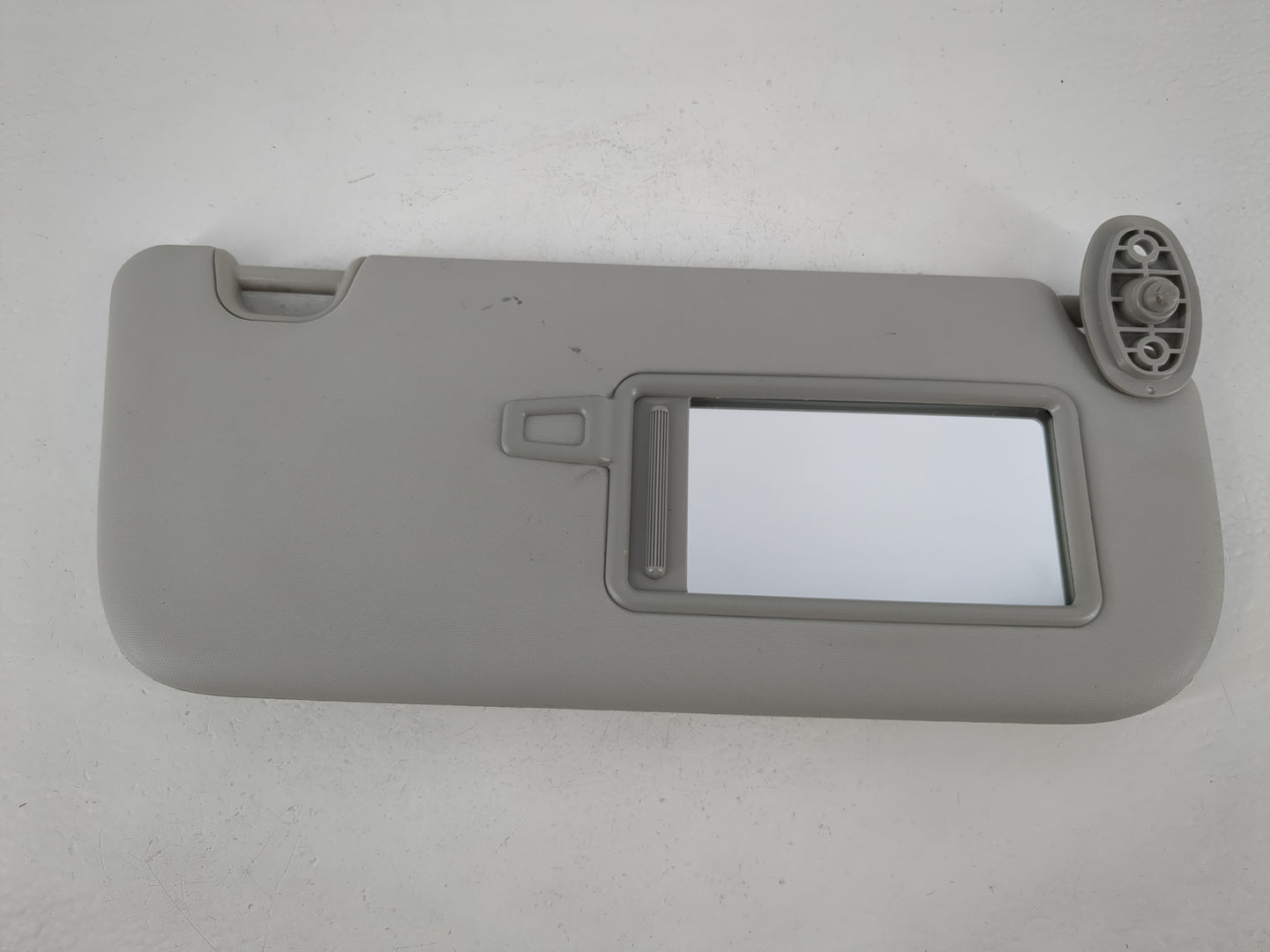 2014-2019 Kia Soul Sun Visor Shade Replacement Passenger Right Mirror Fits Fits 2014 2015 2016 2017 2018 2019 OEM Used Auto Parts - Oemusedautoparts1.com