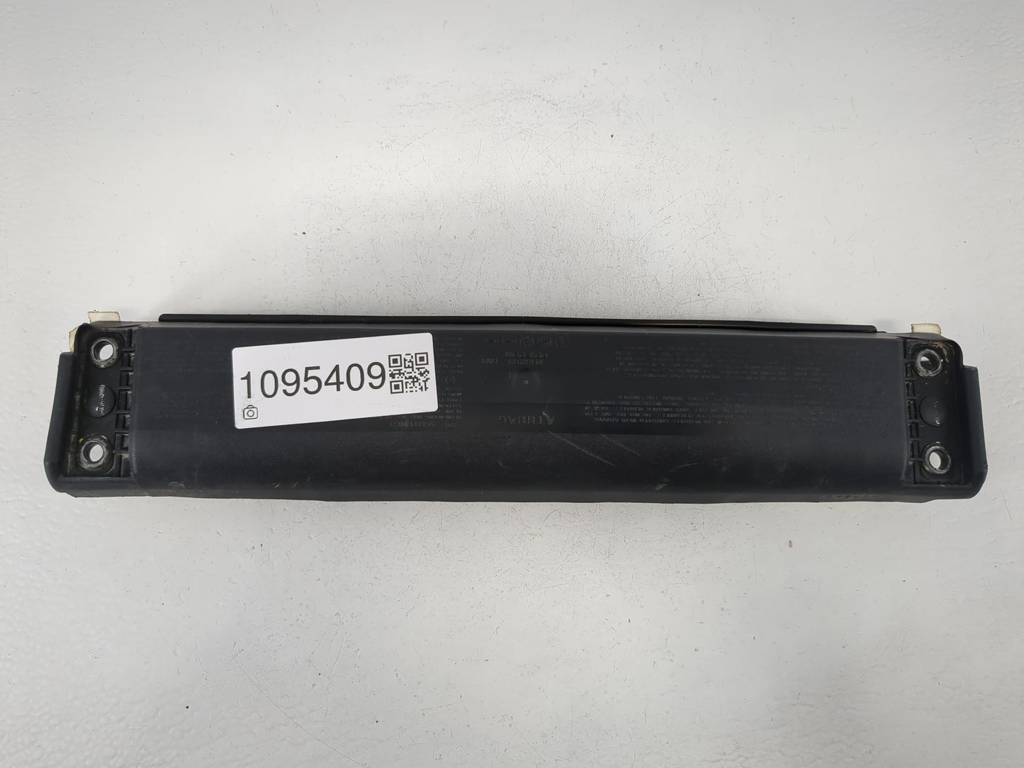 2013-2020 Lincoln Mkz Air Bag Driver Left Knee OEM P/N:DG93 54045J76 BD3 Fits Fits 2013 2014 2015 2016 2017 2018 2019 2020 OEM Used Auto Parts - Oemusedautoparts1.com