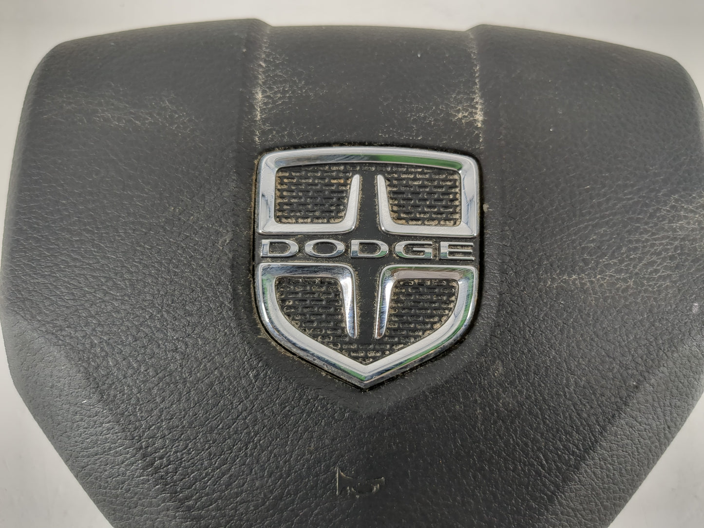 2017 Dodge Caravan Air Bag Driver Left Steering Wheel Mounted P/N:TN9SL3076O0221 Fits Fits 2013 2014 2015 2016 2018 2019 2020 OEM Used Auto Parts - Oemusedautoparts1.com
