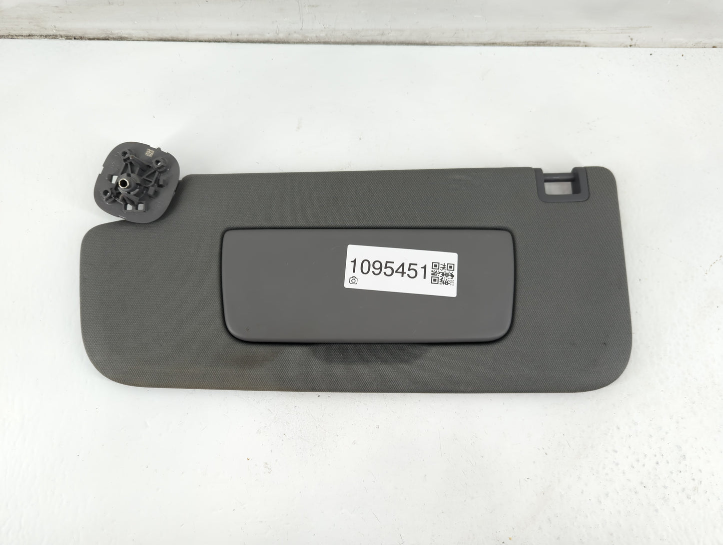 2019-2022 Chevrolet Silverado 1500 Sun Visor Shade Replacement Driver Left Mirror Fits Fits 2019 2020 2021 2022 OEM Used Auto Parts