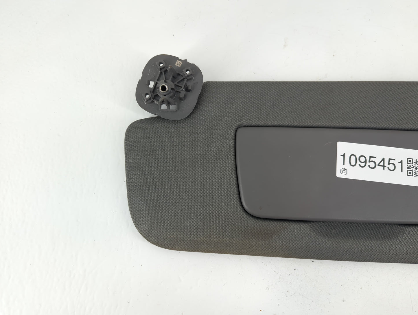 2019-2022 Chevrolet Silverado 1500 Sun Visor Shade Replacement Driver Left Mirror Fits Fits 2019 2020 2021 2022 OEM Used Auto Parts