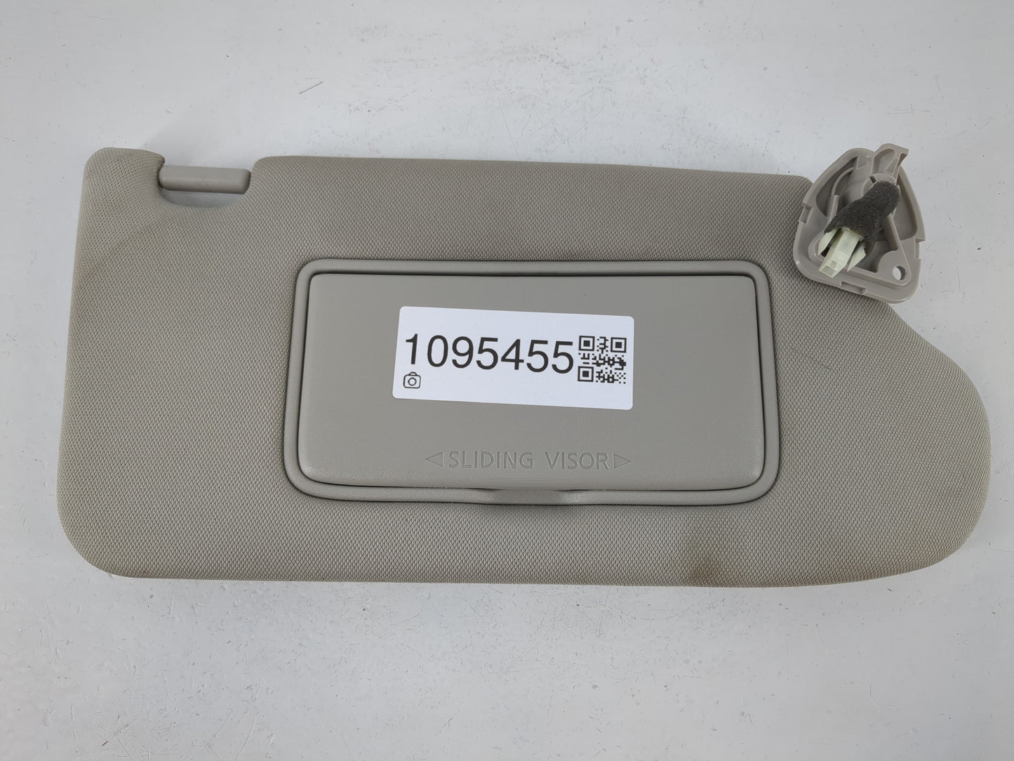 2018-2021 Nissan Maxima Sun Visor Shade Replacement Passenger Right Mirror Fits Fits 2018 2019 2020 2021 OEM Used Auto Parts - Oemusedautoparts1.com