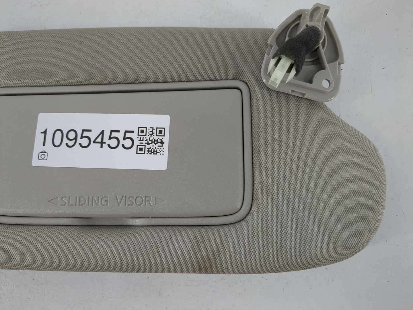 2018-2021 Nissan Maxima Sun Visor Shade Replacement Passenger Right Mirror Fits Fits 2018 2019 2020 2021 OEM Used Auto Parts - Oemusedautoparts1.com