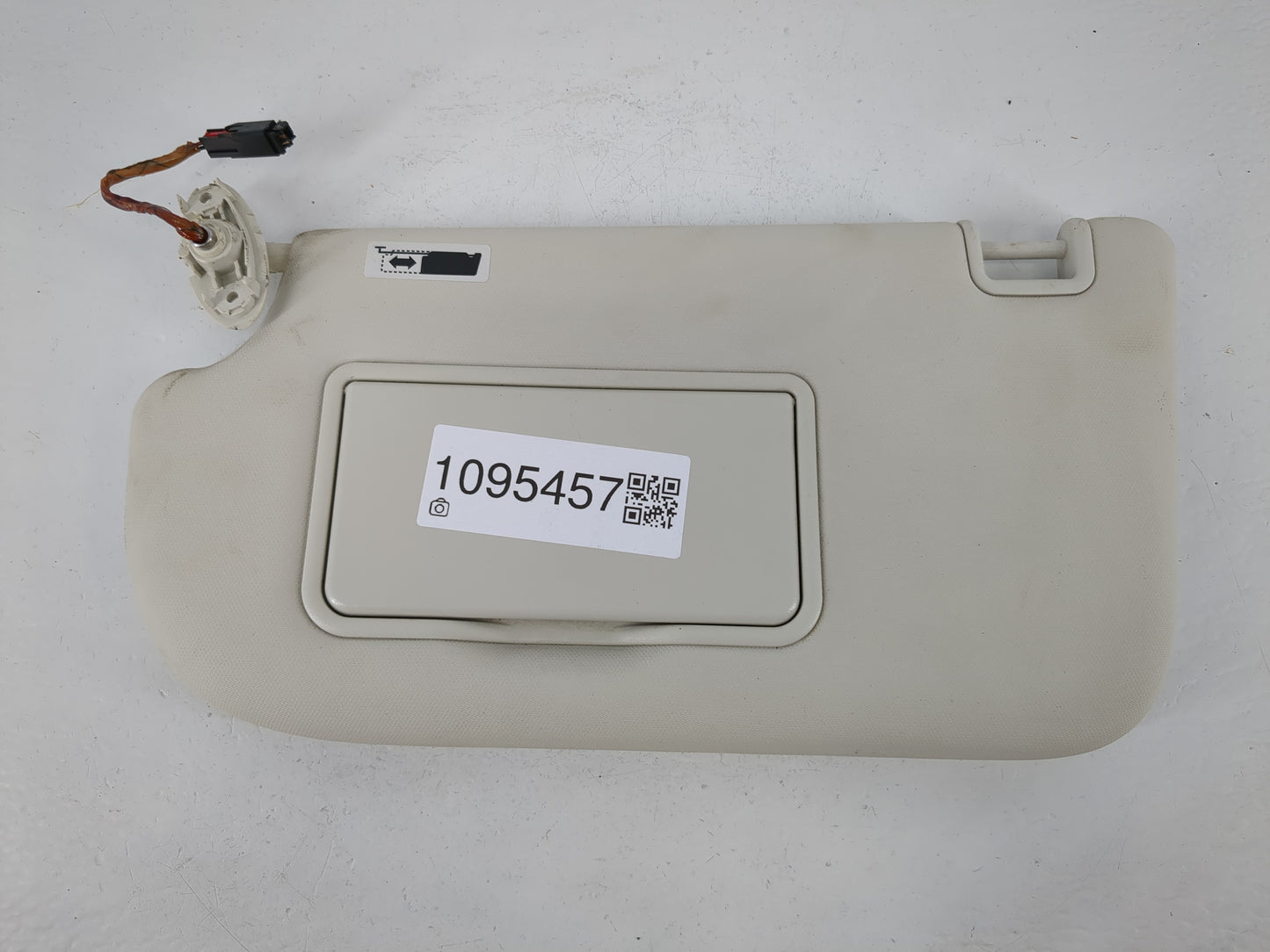 2013-2018 Ford Focus Sun Visor Shade Replacement Driver Left Mirror Fits Fits 2013 2014 2015 2016 2017 2018 OEM Used Auto Parts