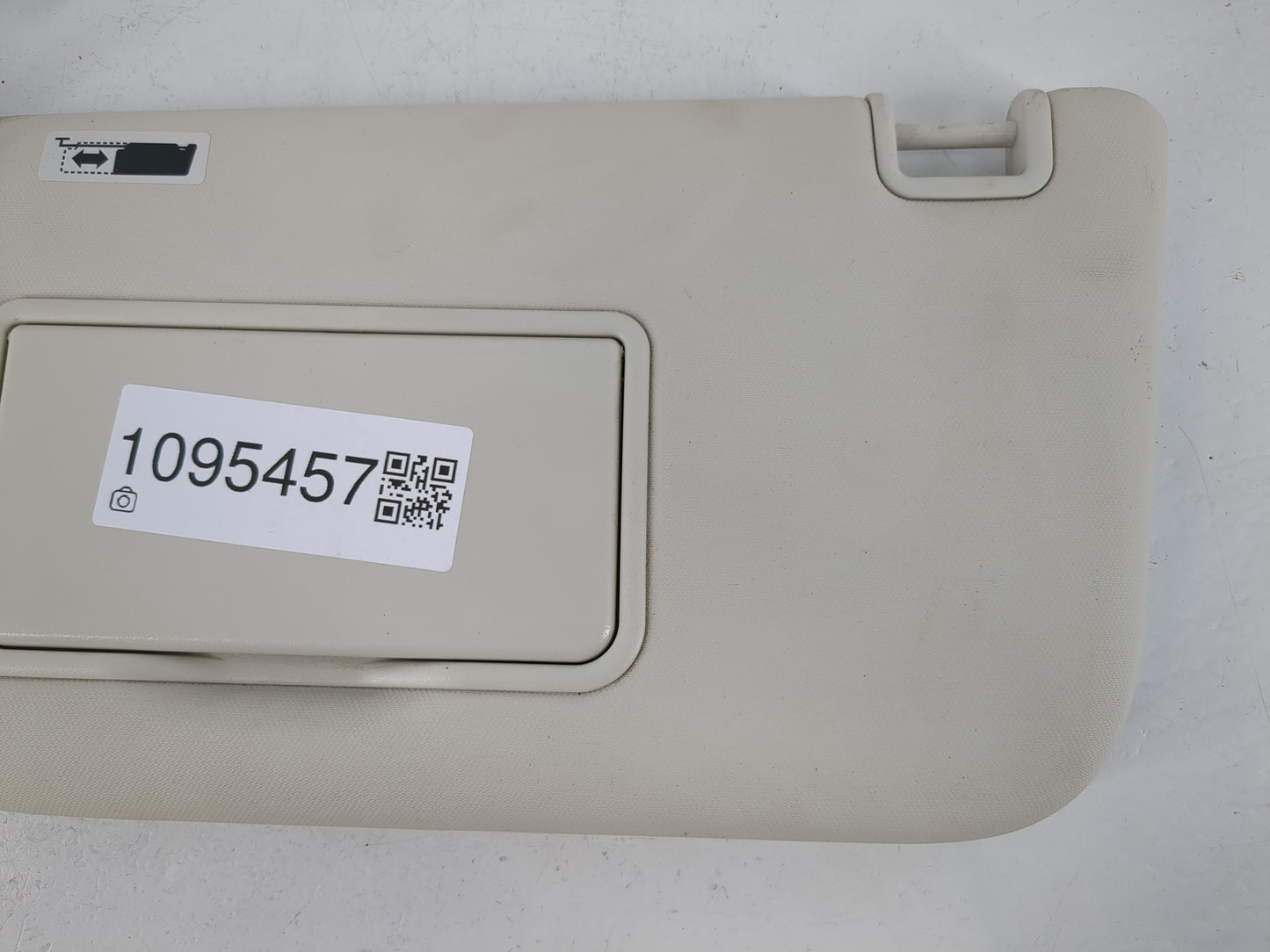 2013-2018 Ford Focus Sun Visor Shade Replacement Driver Left Mirror Fits Fits 2013 2014 2015 2016 2017 2018 OEM Used Auto Parts