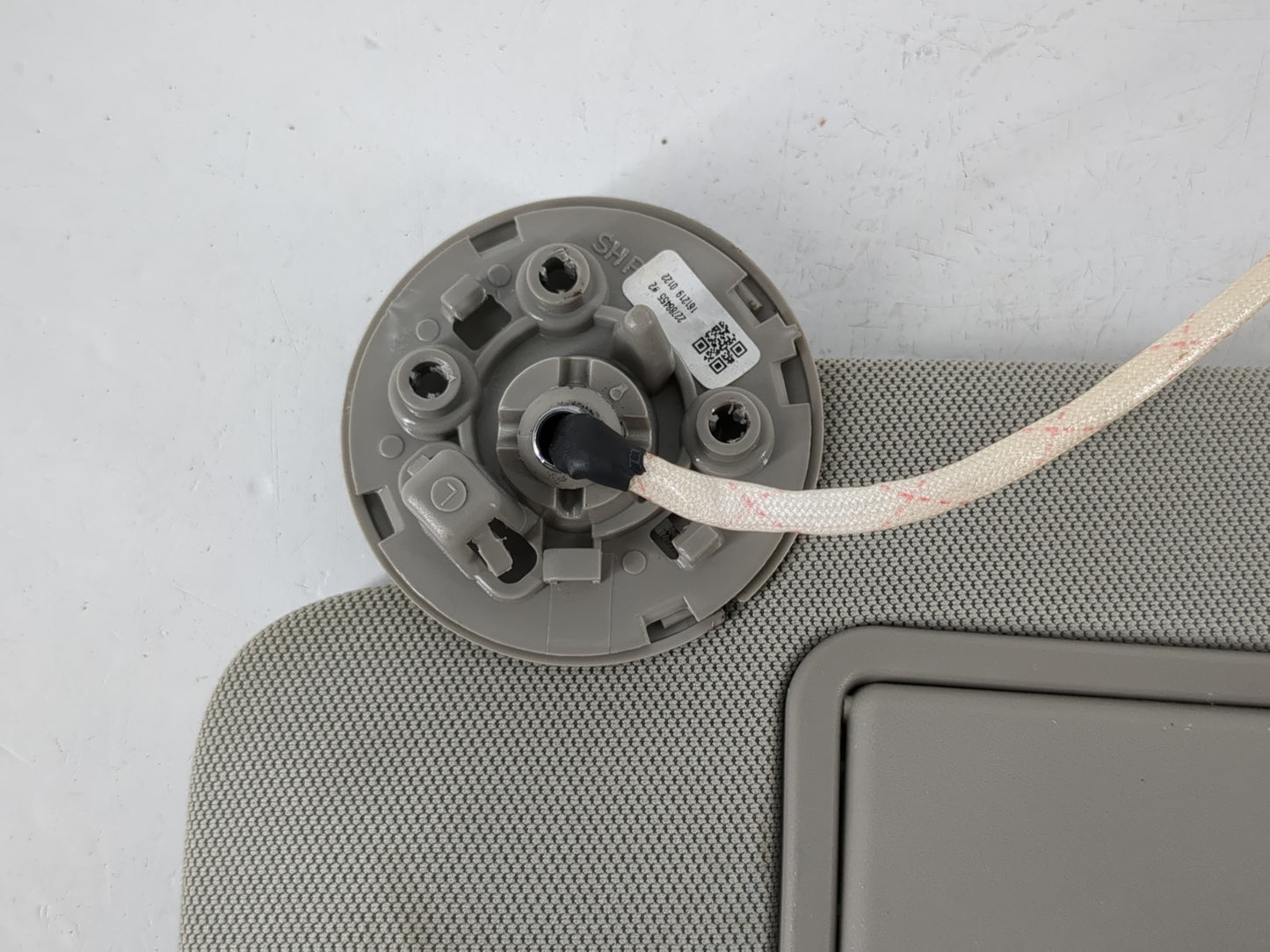 2014-2020 Chevrolet Impala Sun Visor Shade Replacement Driver Left Mirror Fits Fits 2014 2015 2016 2017 2018 2019 2020 OEM Used Auto Parts