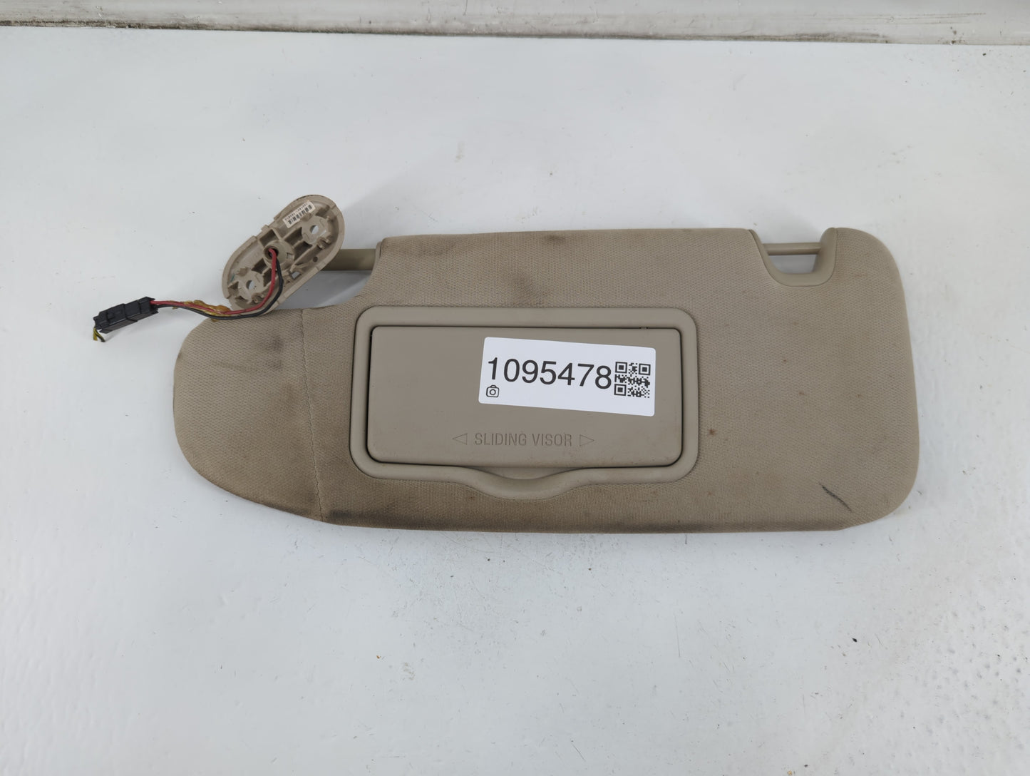 2010-2012 Ford Fusion Sun Visor Shade Replacement Driver Left Mirror Fits Fits 2010 2011 2012 OEM Used Auto Parts